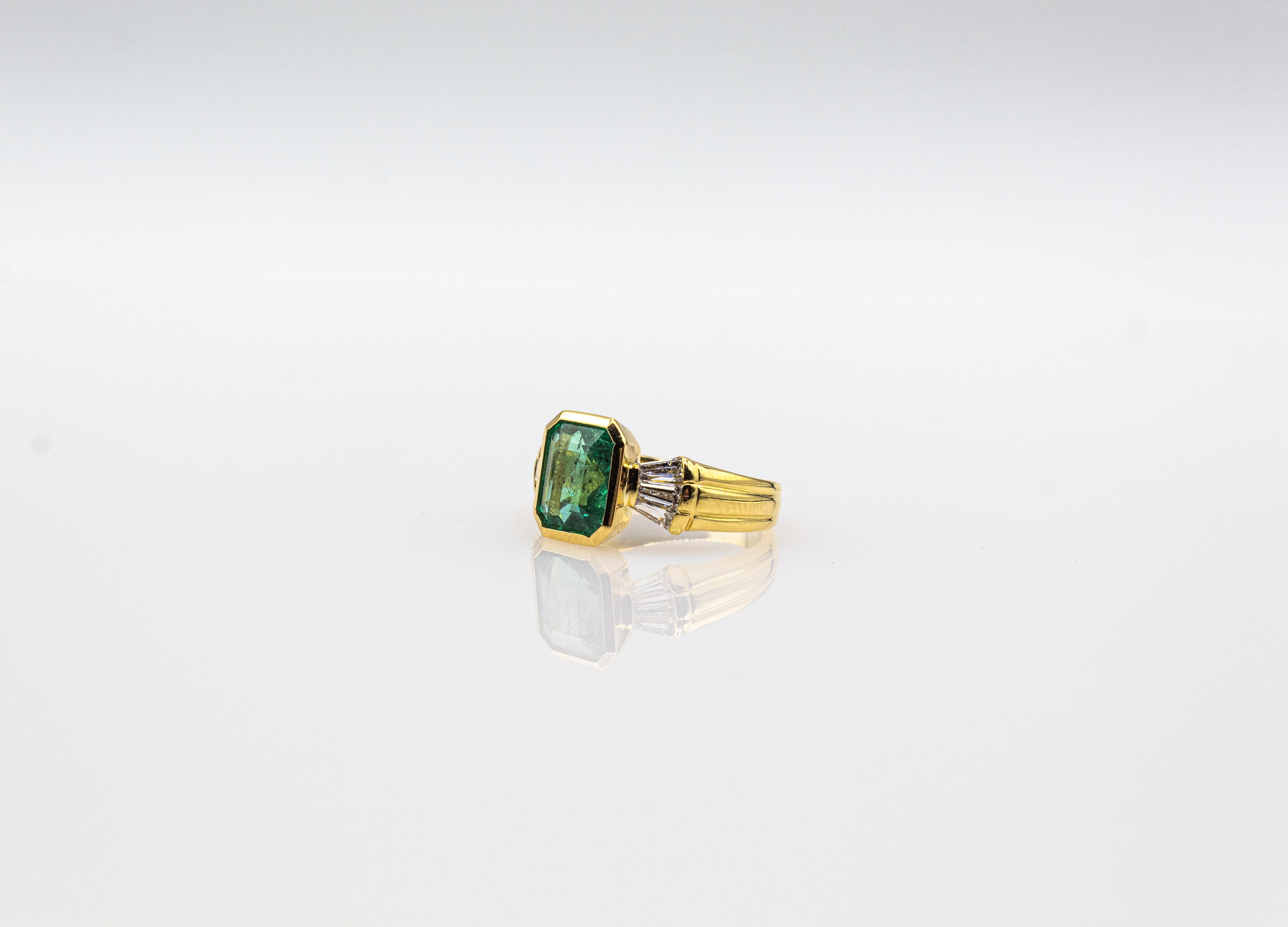 Art Deco Style White Diamond Octagon Cut Emerald Yellow Gold Cocktail Ring 9