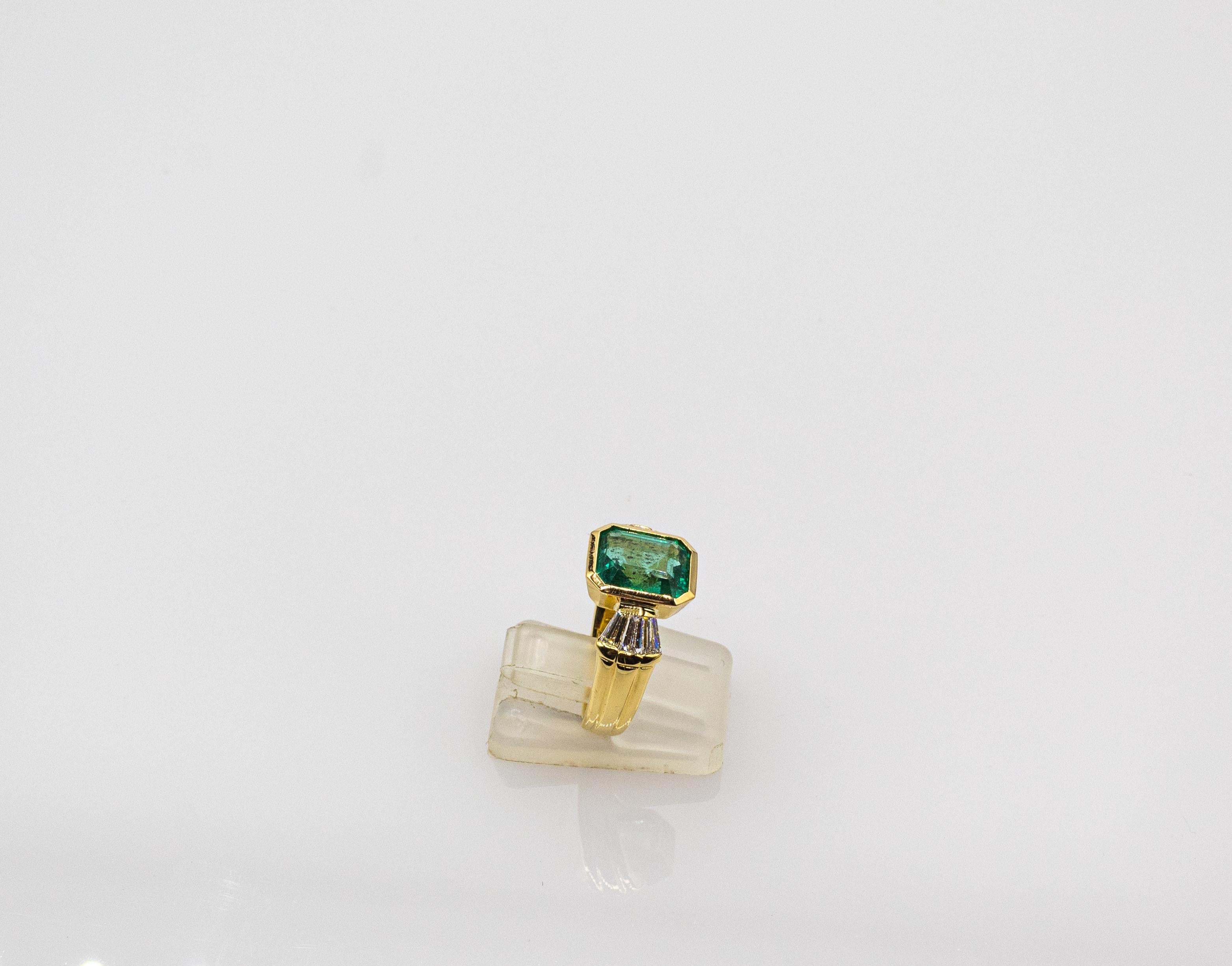 Women's or Men's Art Deco Style White Diamond Octagon Cut Emerald Yellow Gold Cocktail Ring