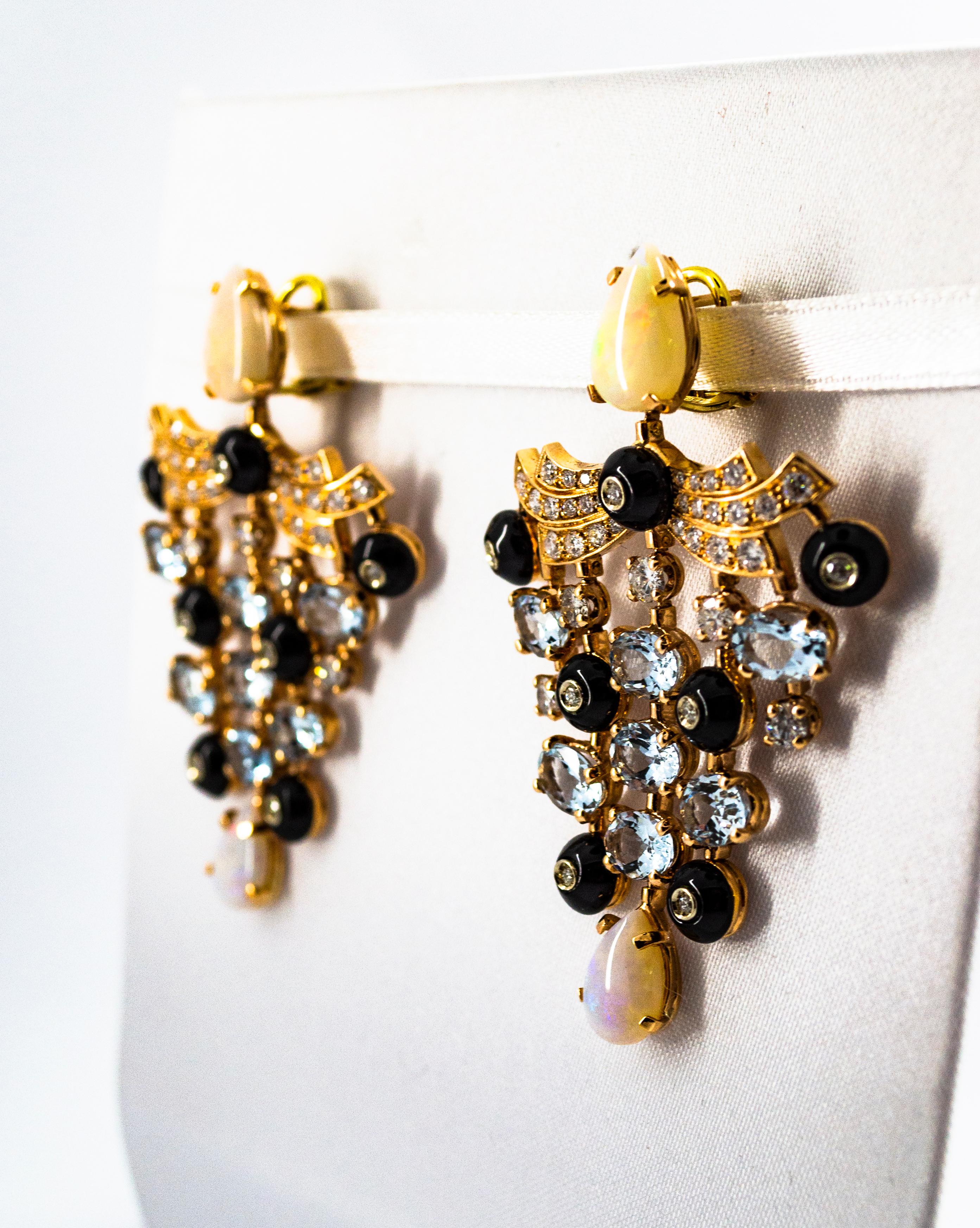 Taglio brillante Orecchini a clip in oro giallo con diamante bianco e opale in stile Art Déco in vendita