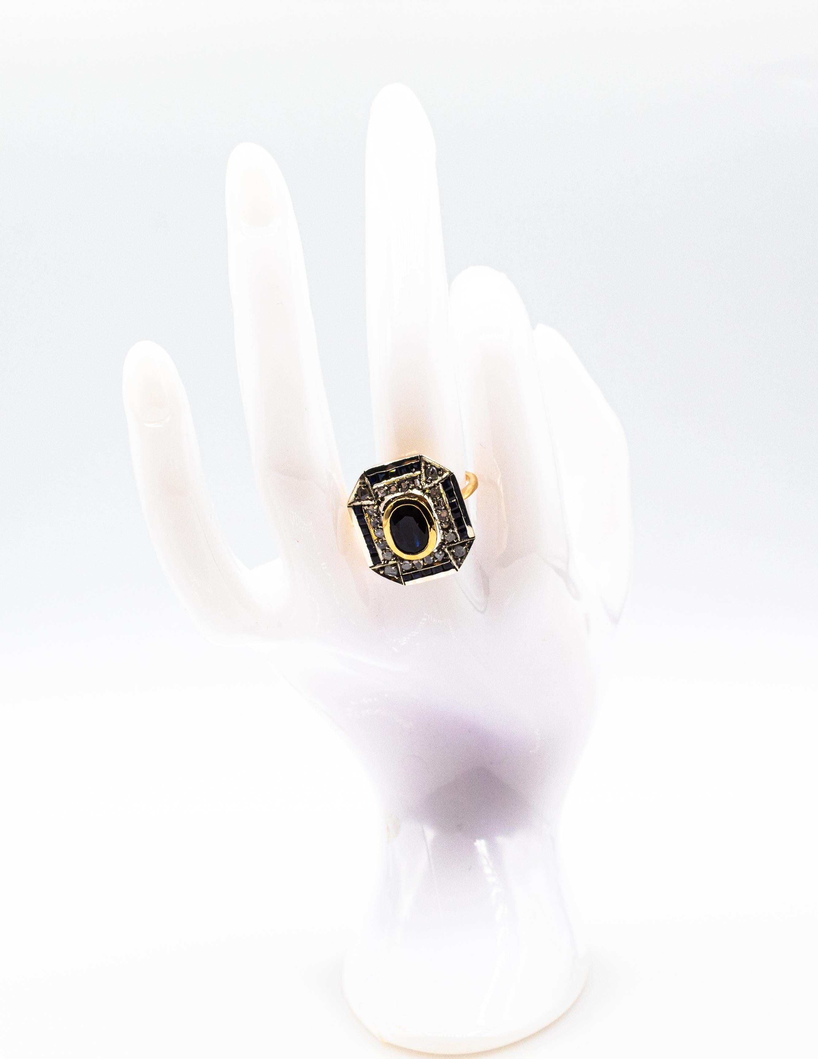 Bague cocktail de style Art déco en or jaune avec diamants blancs et saphirs bleus taille ovale en vente 6