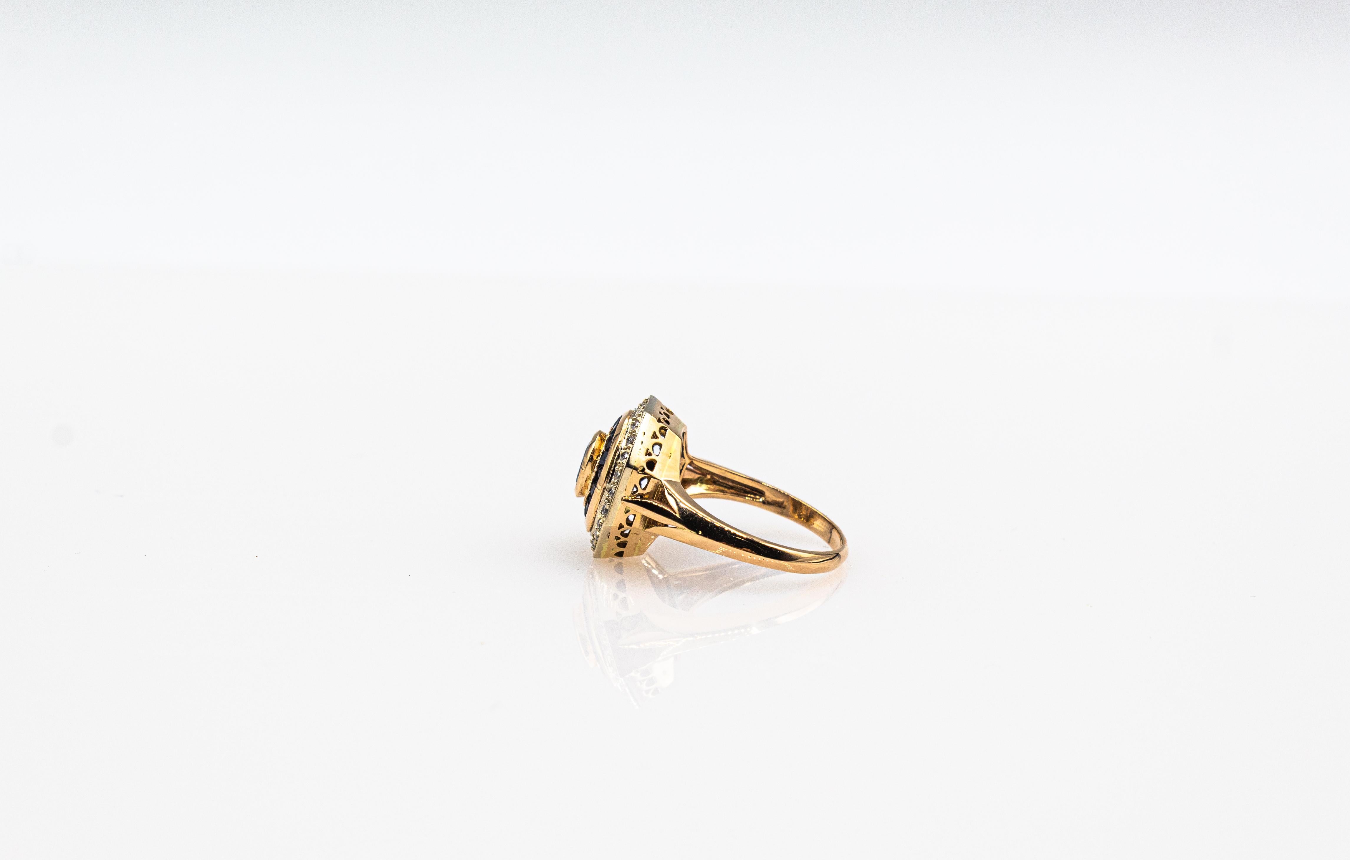 Bague cocktail de style Art déco en or jaune avec diamants blancs et saphirs bleus taille ovale en vente 6