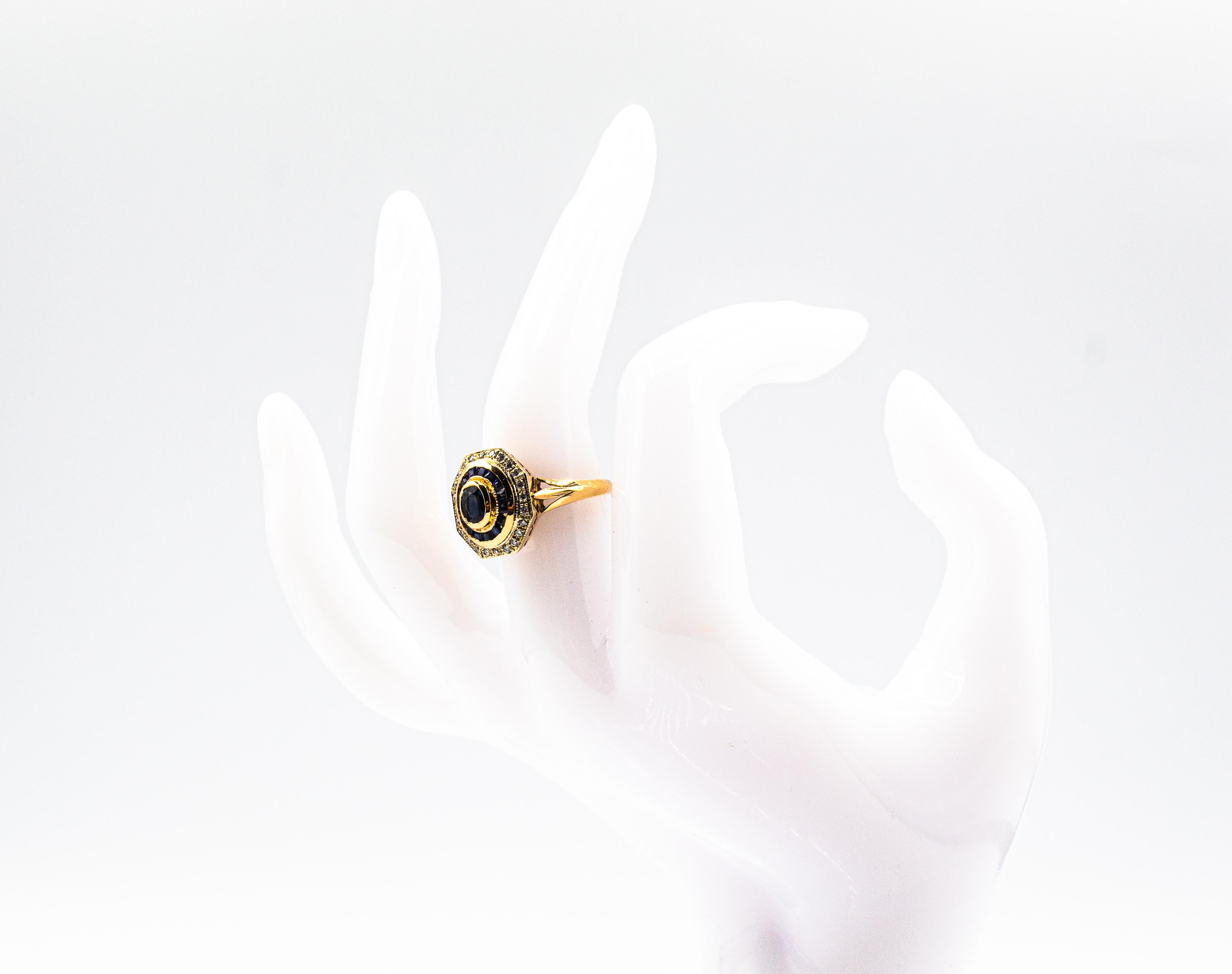 Bague cocktail de style Art déco en or jaune avec diamants blancs et saphirs bleus taille ovale en vente 11