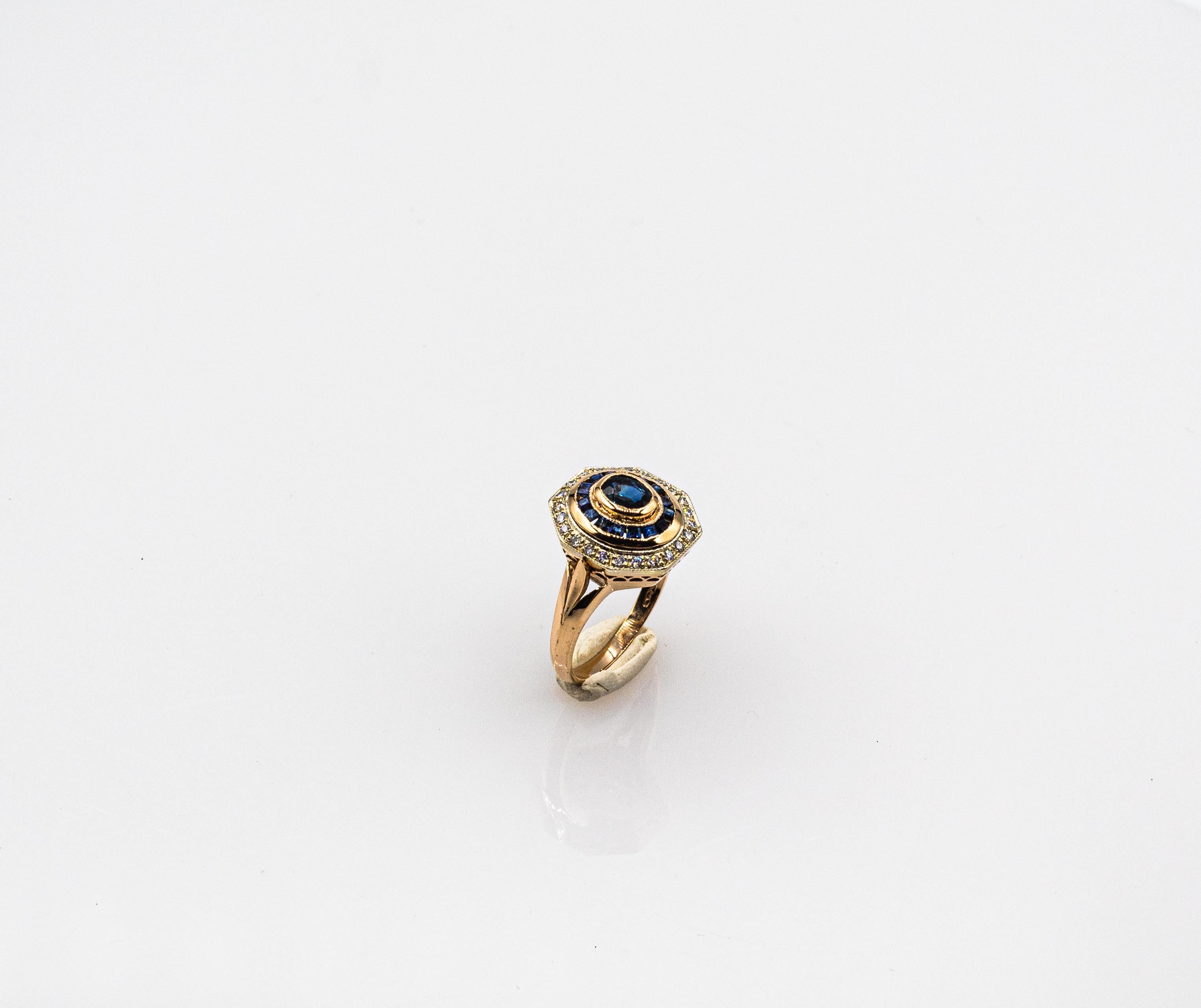Bague cocktail de style Art déco en or jaune avec diamants blancs et saphirs bleus taille ovale en vente 1