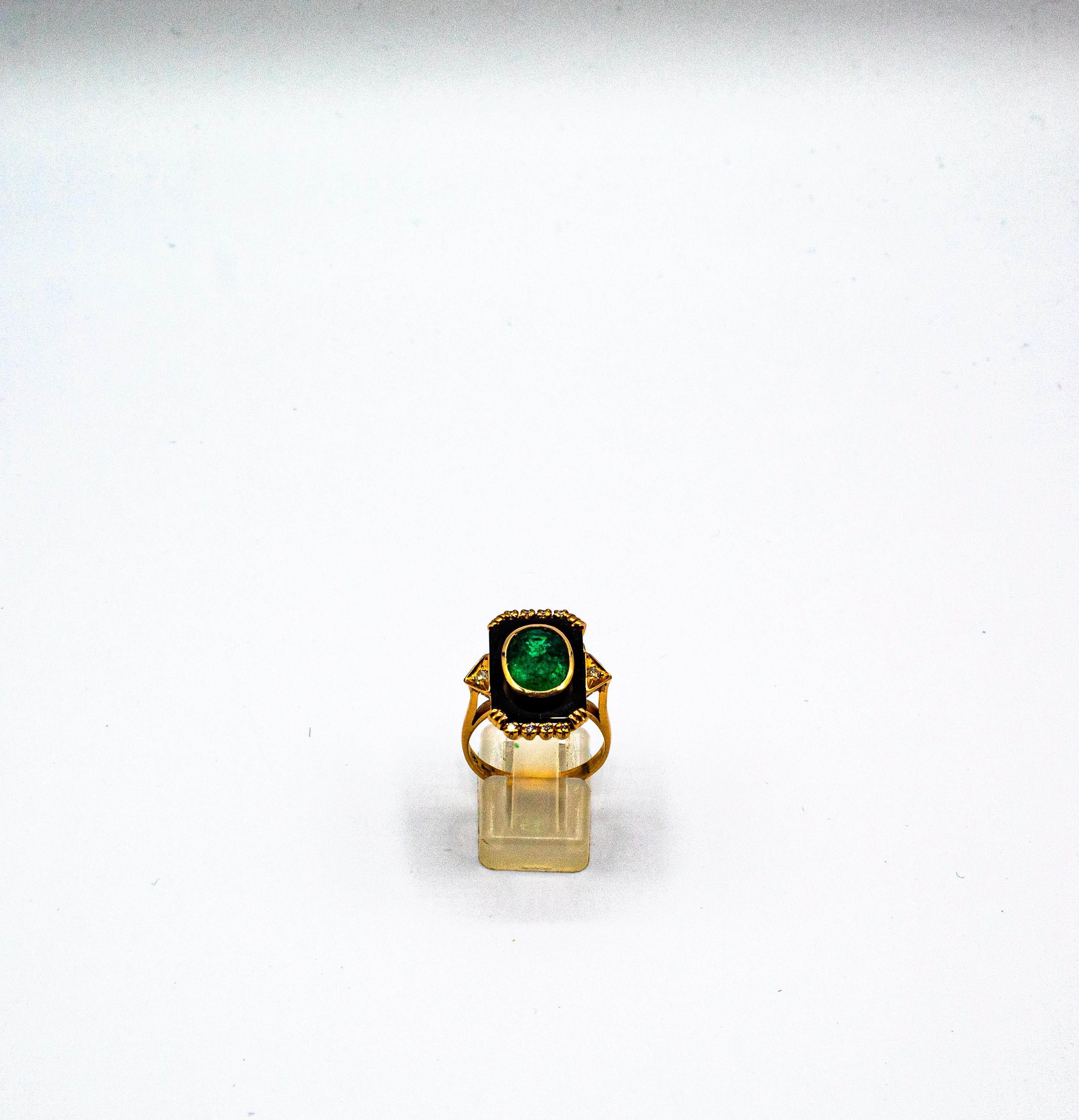 Women's or Men's Art Deco Style White Diamond Oval Cut Emerald Onyx Yellow Gold Cocktail Ring For Sale
