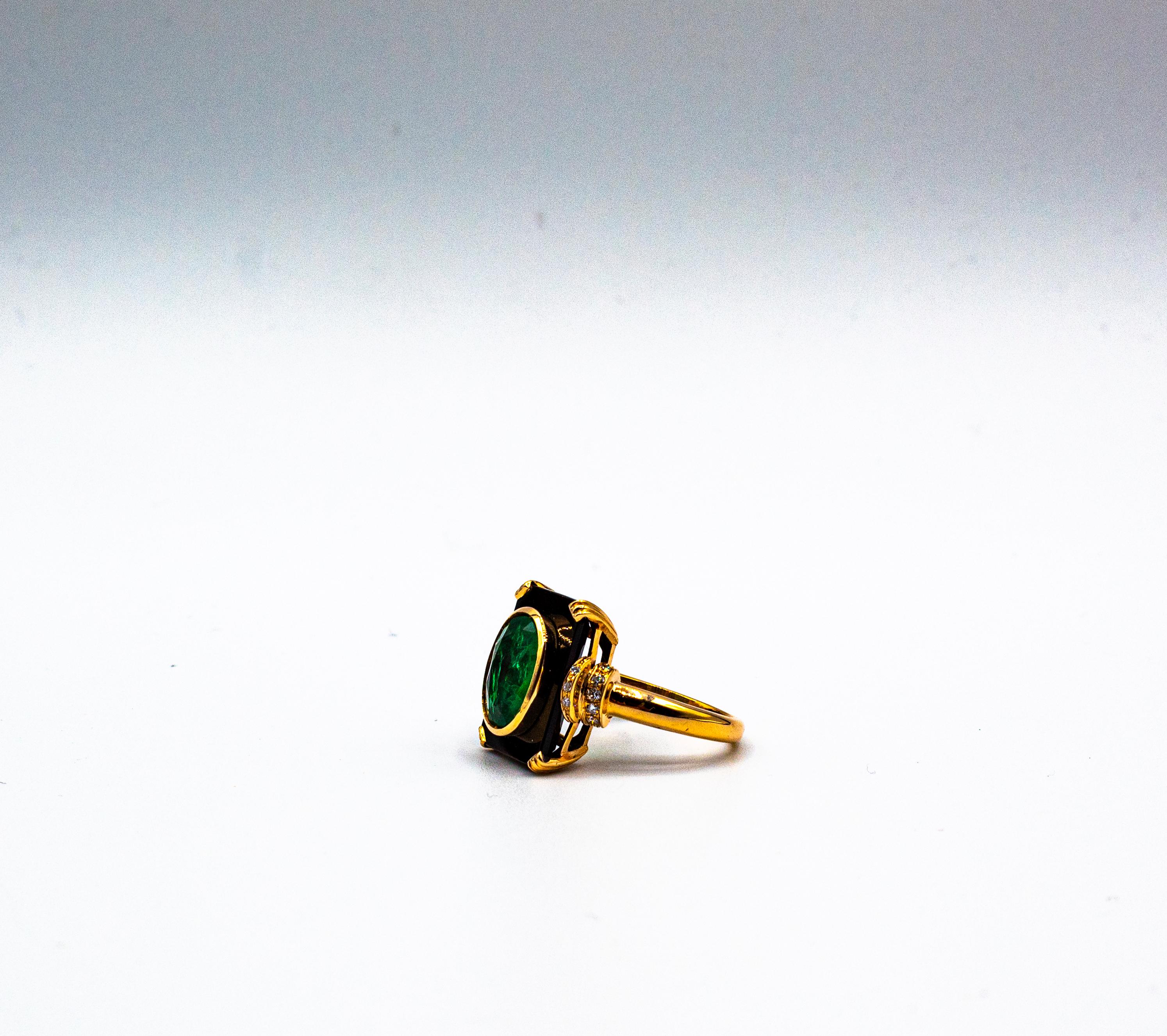 Anello da cocktail in oro giallo con diamante bianco taglio ovale e smeraldo onice in stile Art Deco 3