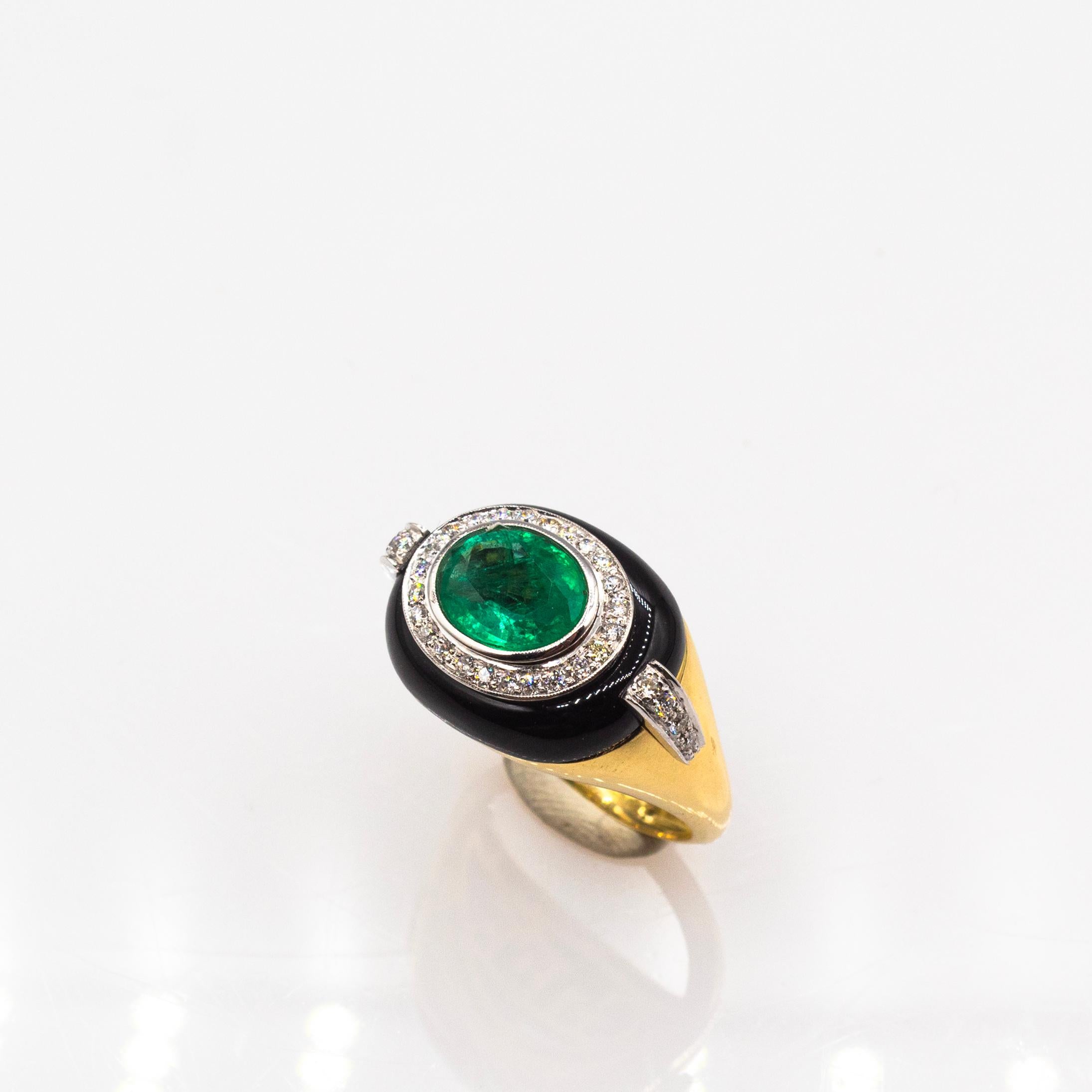 Art Deco Style White Diamond Oval Cut Emerald Onyx Yellow Gold Cocktail Ring For Sale 4