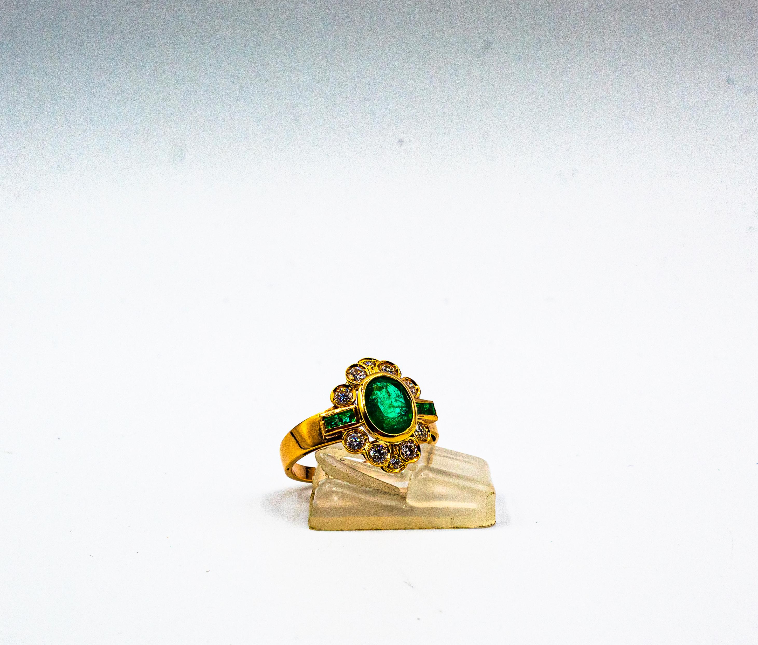 Bague de cocktail en or jaune, diamant blanc, taille ovale et émeraude, style Art Déco en vente 3