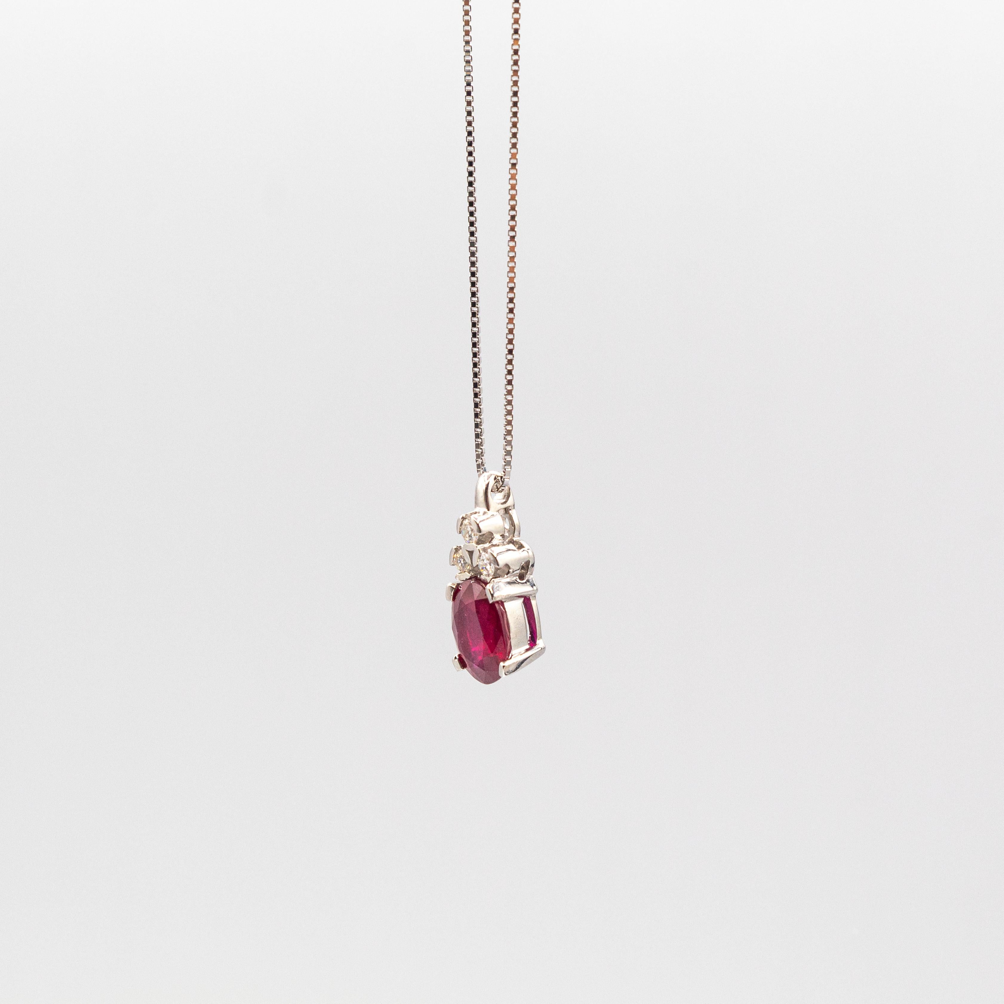 Brilliant Cut Art Deco Style White Diamond Oval Cut Ruby White Gold Pendant Necklace For Sale