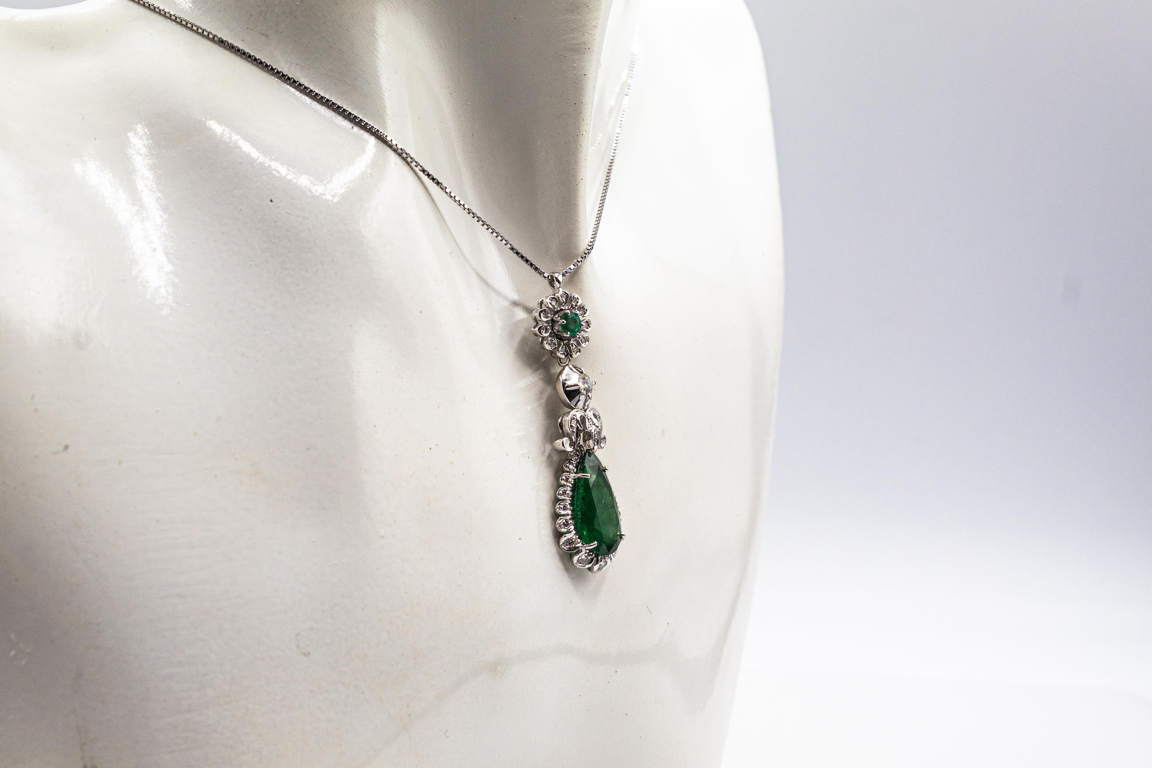 Women's or Men's Art Deco Style White Diamond Pear Cut Emerald White Gold Pendant Necklace For Sale