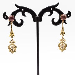 Pendientes de oro amarillo con diamante blanco y turmalina rosa estilo Art Déco