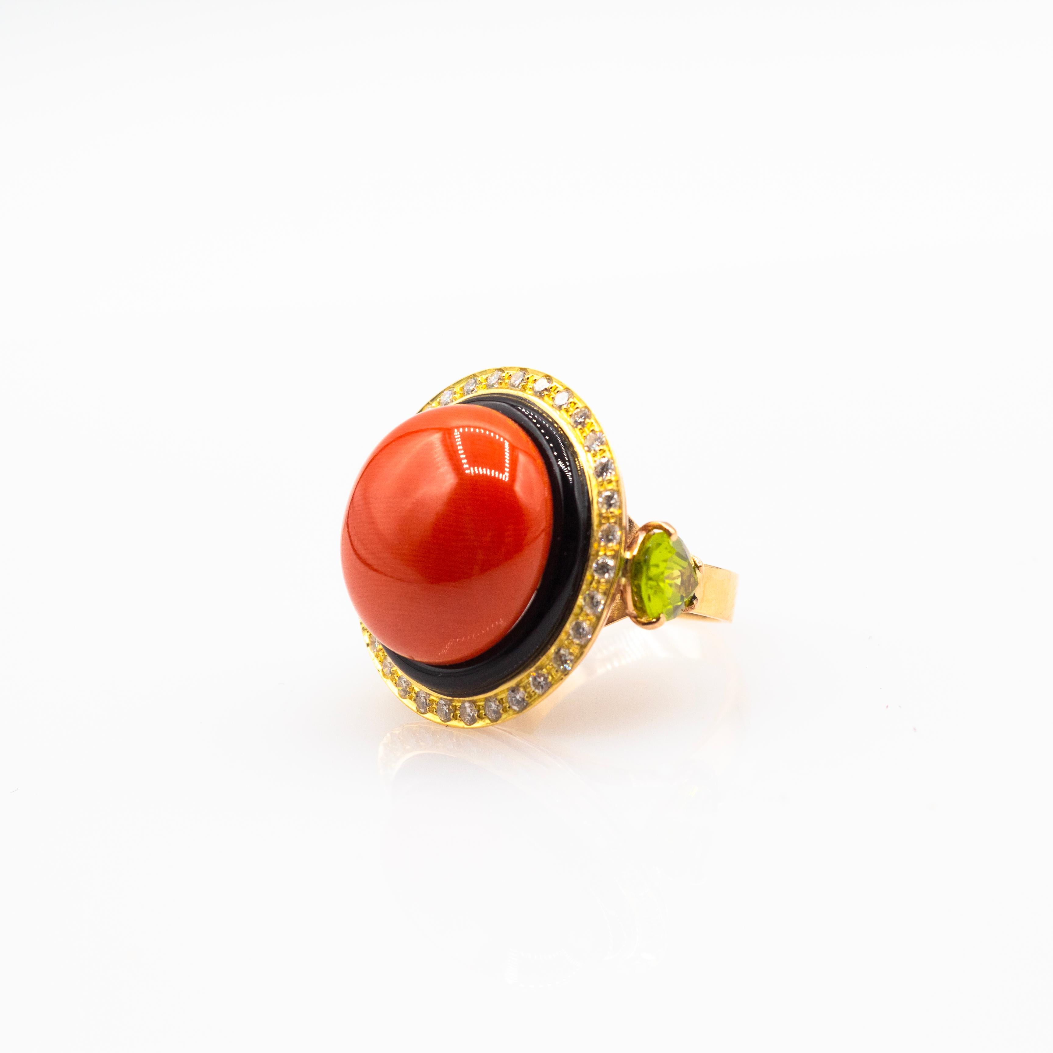 Art Deco Style White Diamond Red Coral Peridot Onyx Yellow Gold Cocktail Ring 4