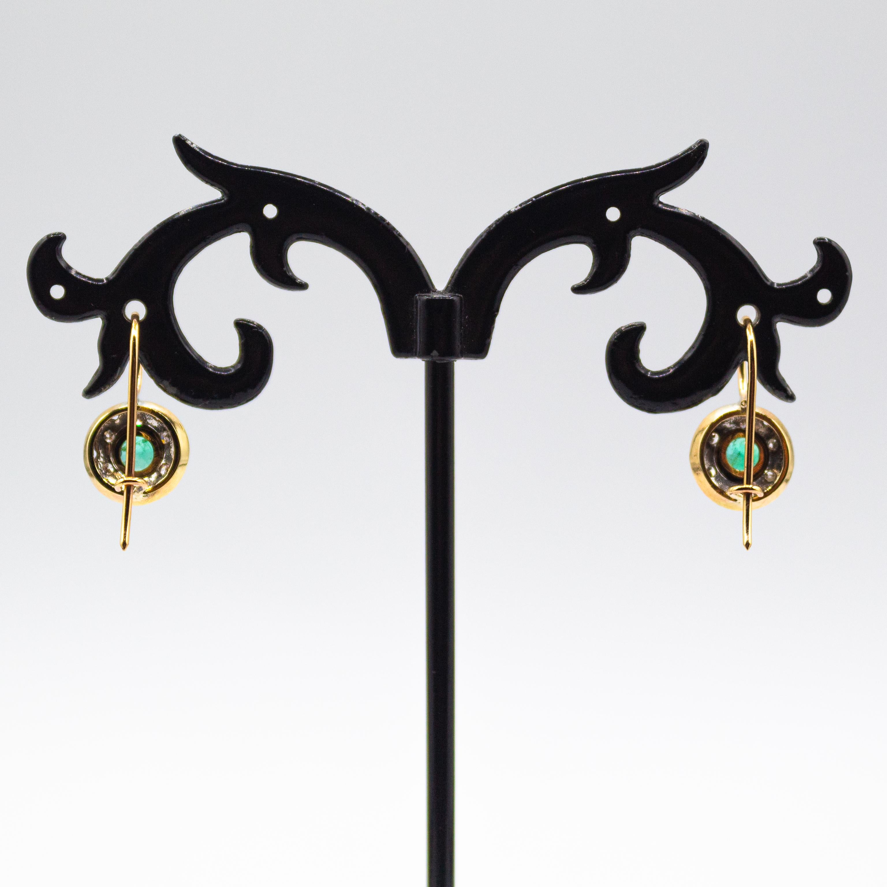 Art Déco Art Deco Style White Diamond Round Cut Emerald Yellow Gold Stud Dangle Earrings in vendita