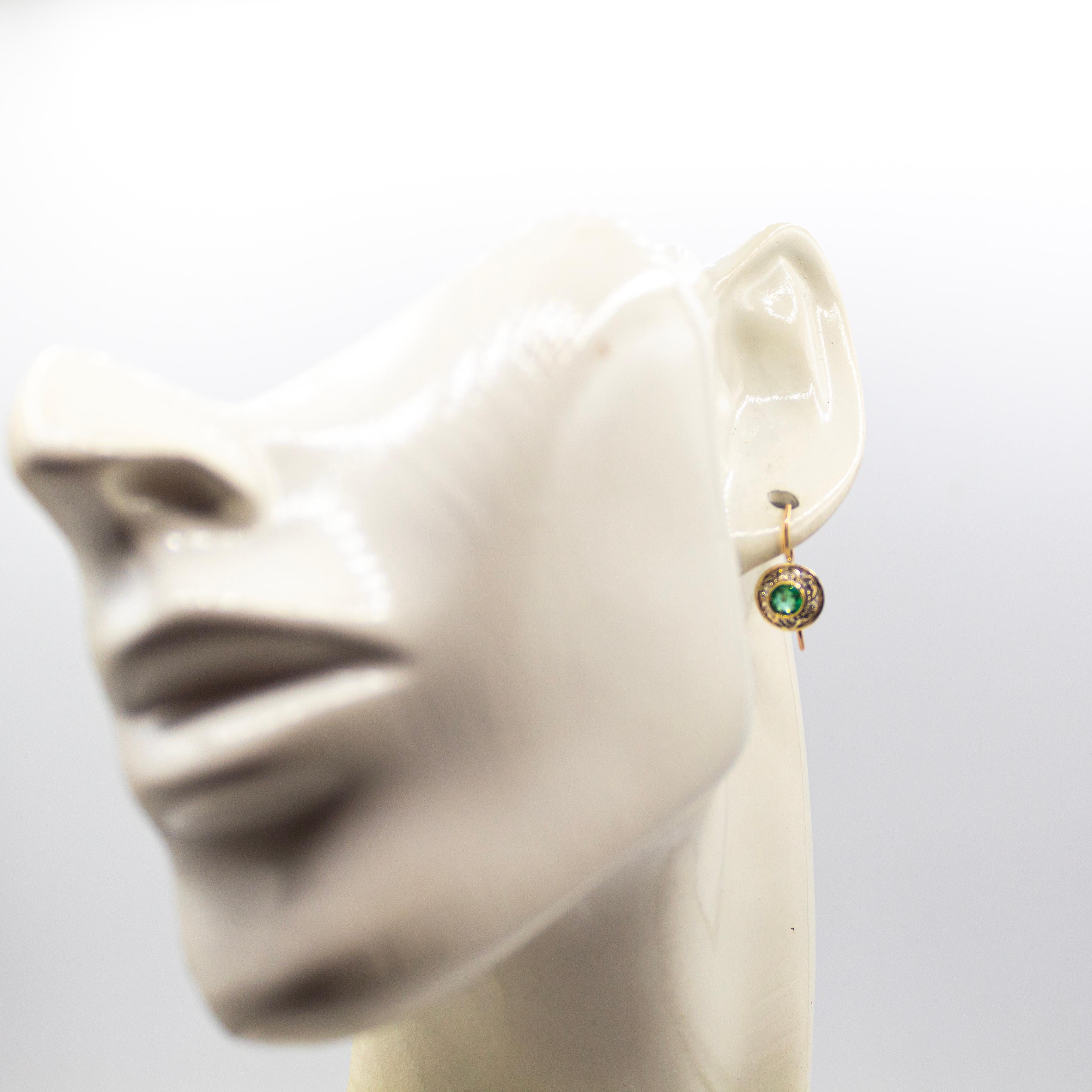 Art Deco Style White Diamond Round Cut Emerald Yellow Gold Stud Dangle Earrings In condizioni Nuovo in vendita a Naples, IT