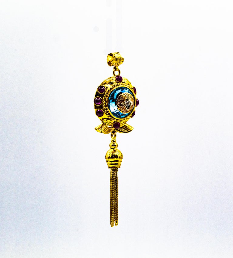 Art Deco Style White Diamond Ruby Blue Topaz Yellow Gold Pendant Necklace In New Condition For Sale In Naples, IT