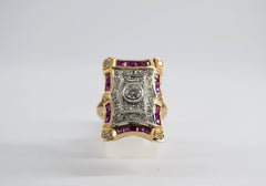 Bague cocktail de style Art déco en or jaune, diamants blancs et rubis