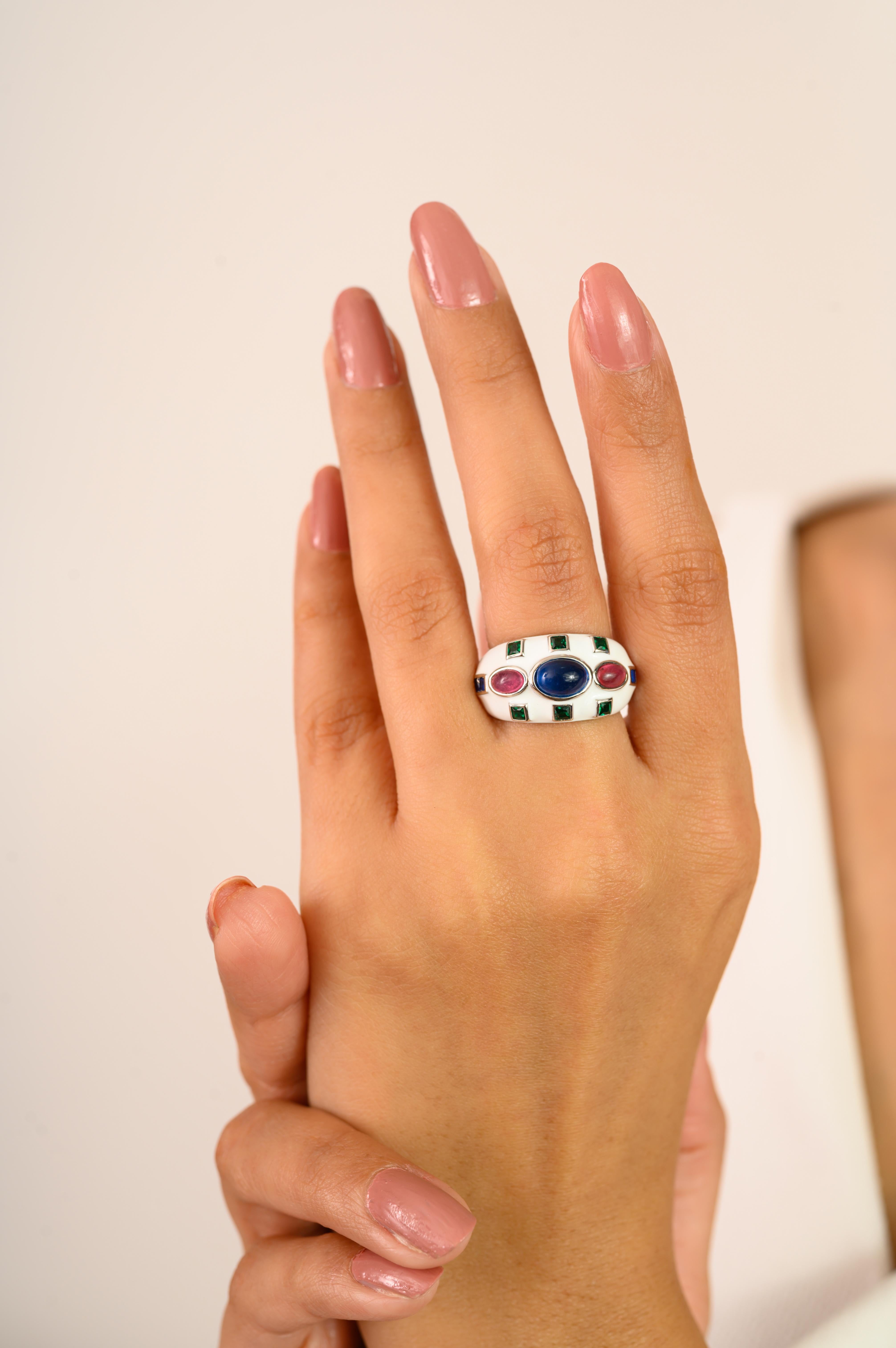 En vente :  Art Deco Style White Enamelling Dome Silver Ring for Her With Multicolor Stones (Bague en argent avec dôme en émail blanc pour elle avec des pierres multicolores) 8
