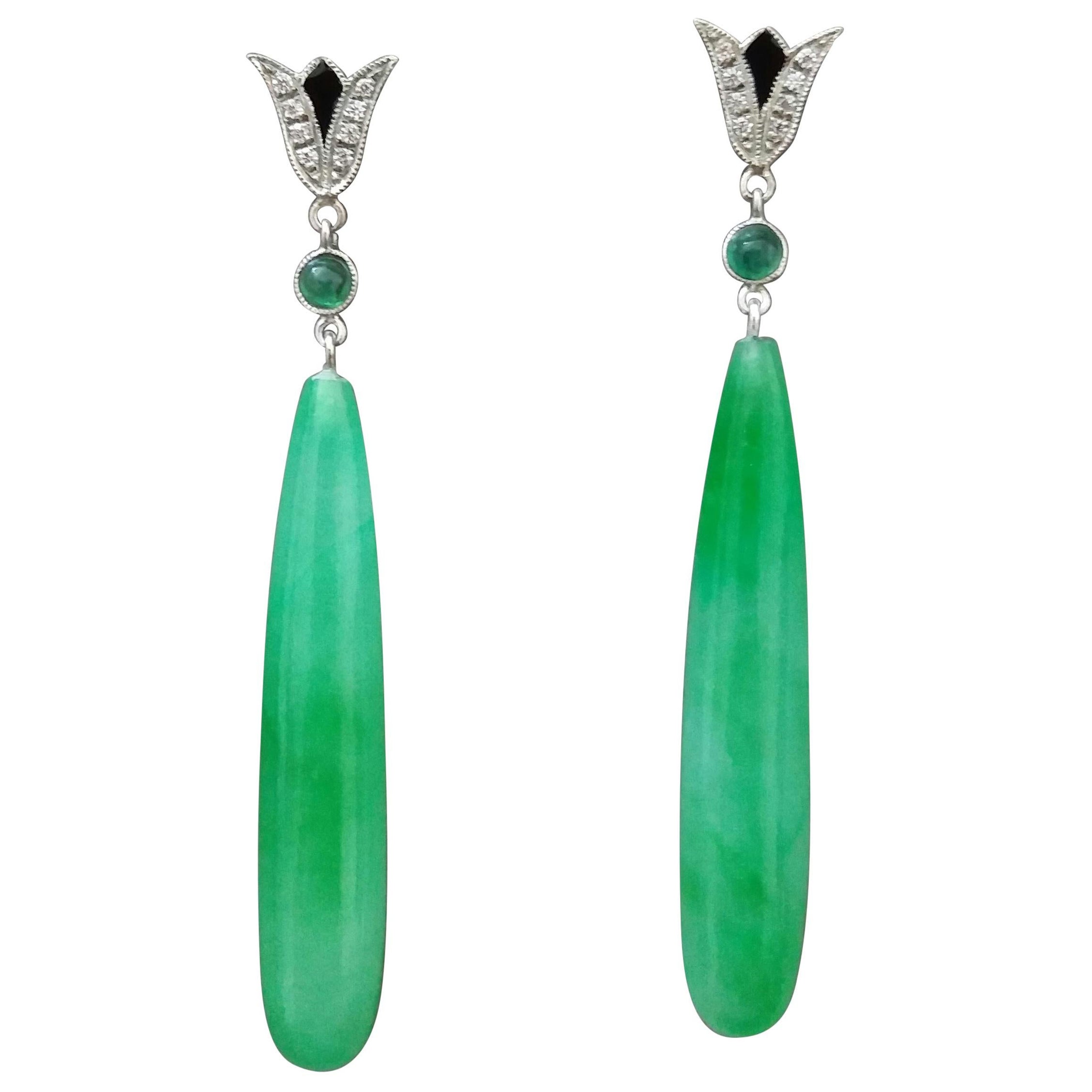 Ohrhänger im Art-déco-Stil aus Weißgold mit Smaragden, Smaragden und Diamanten, schwarzer Emaille und Jade im Angebot