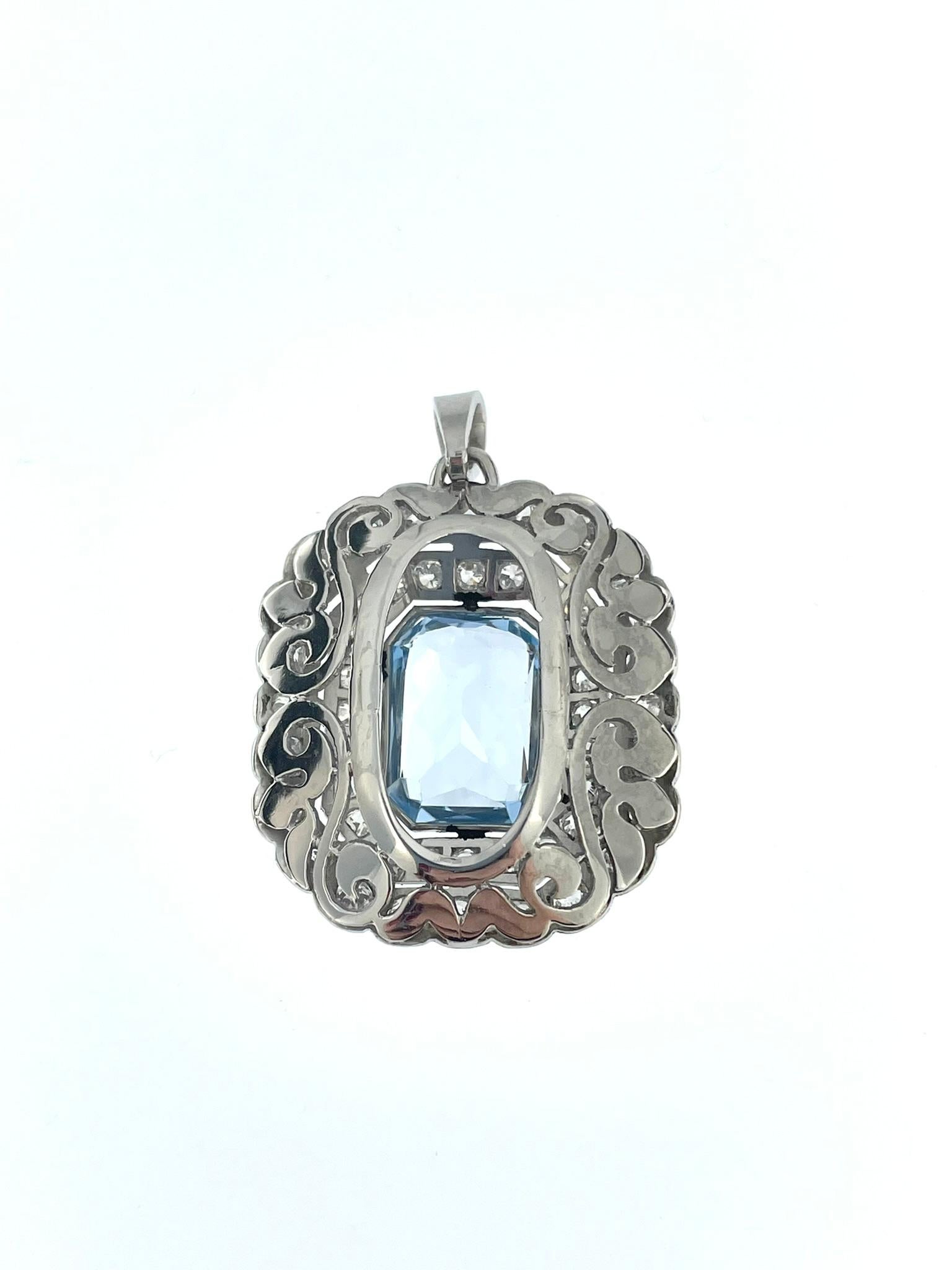 Mixed Cut Art Deco Style White Gold Pendant with Blue Spinel and Diamonds For Sale