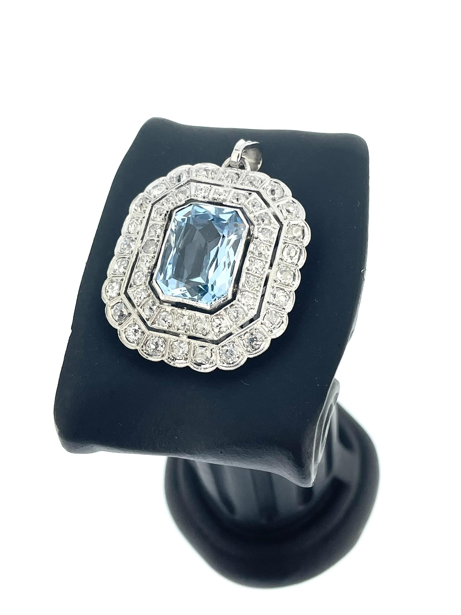 Women's or Men's Art Deco Style White Gold Pendant with Blue Spinel and Diamonds For Sale