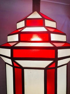 Araña, Colgante o Farol de Cristal Blanco Lechoso y Rojo Estilo Art Decó