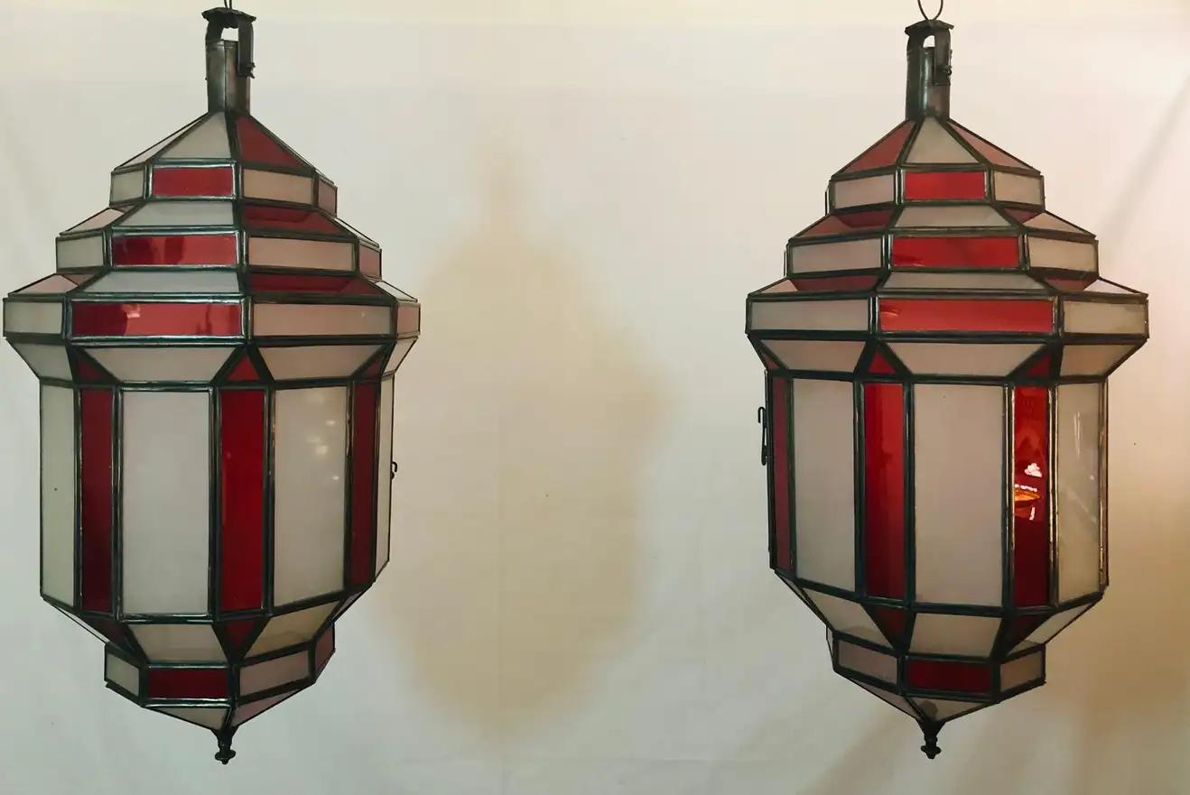 Art Deco Stil Weißes Milchglas und rotes Glas Kronleuchter, Anhänger oder Laterne im Angebot 14