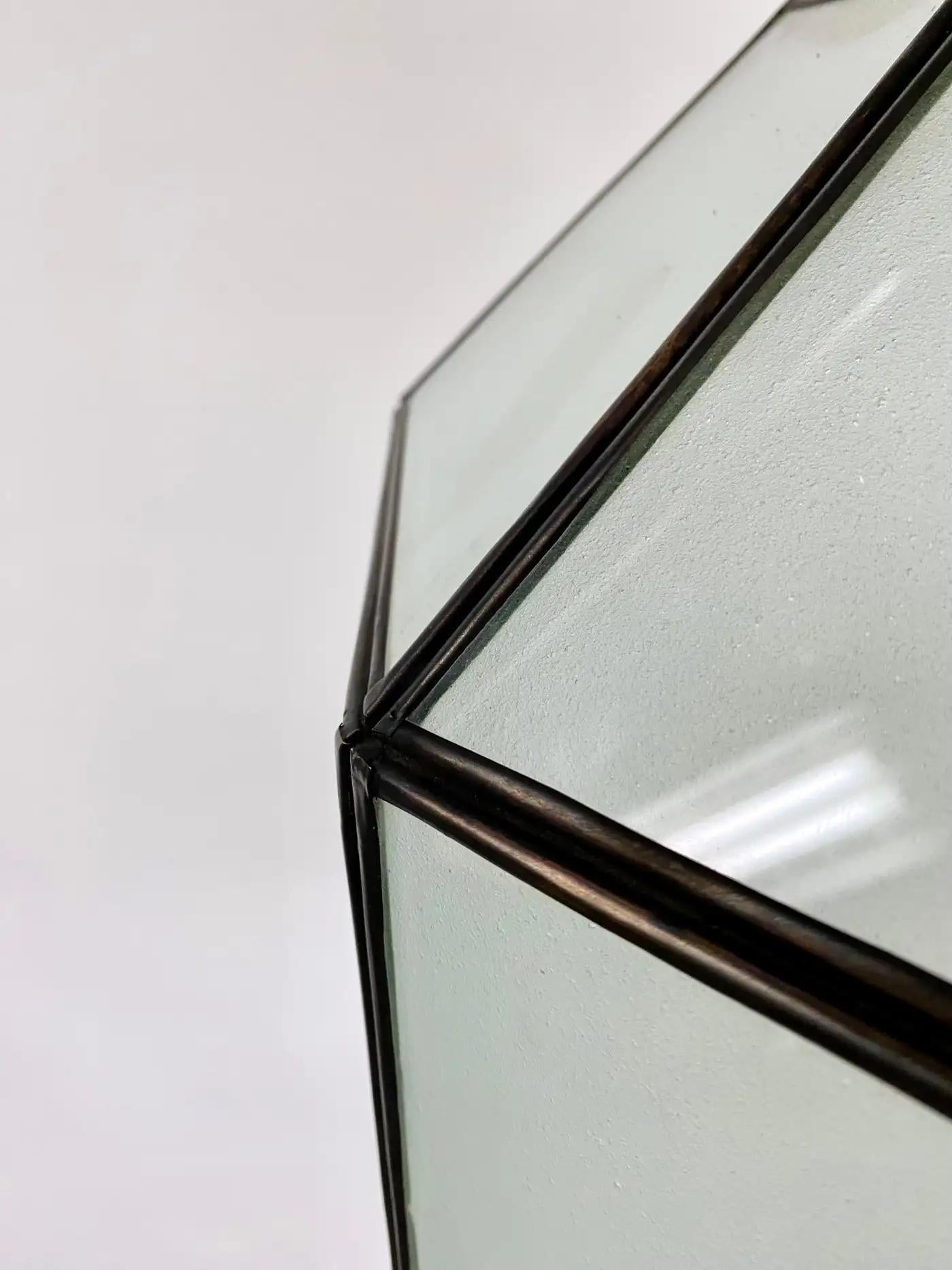 Lustre, pendentif ou lanterne en verre au lait blanc de style Art Déco en forme d'octogone en vente 7