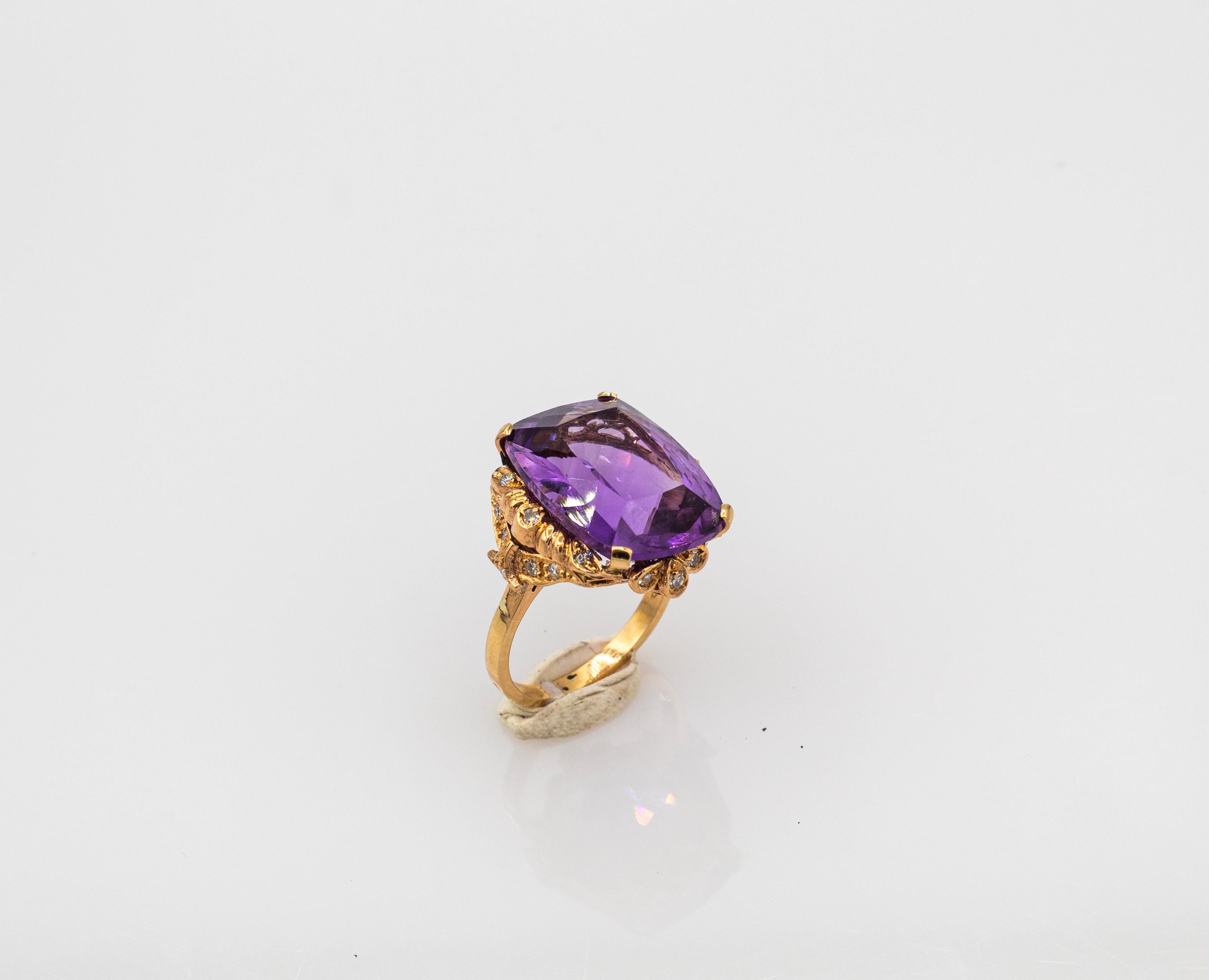 Art Deco Style White Modern Round Cut Diamond Amethyst Yellow Gold Cocktail Ring Art Decó en venta