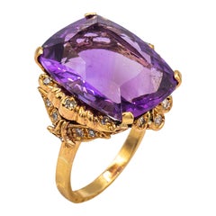 Cocktailring im Art-déco-Stil, weißer moderner weißer Diamant im Rundschliff, Amethyst, Gelbgold
