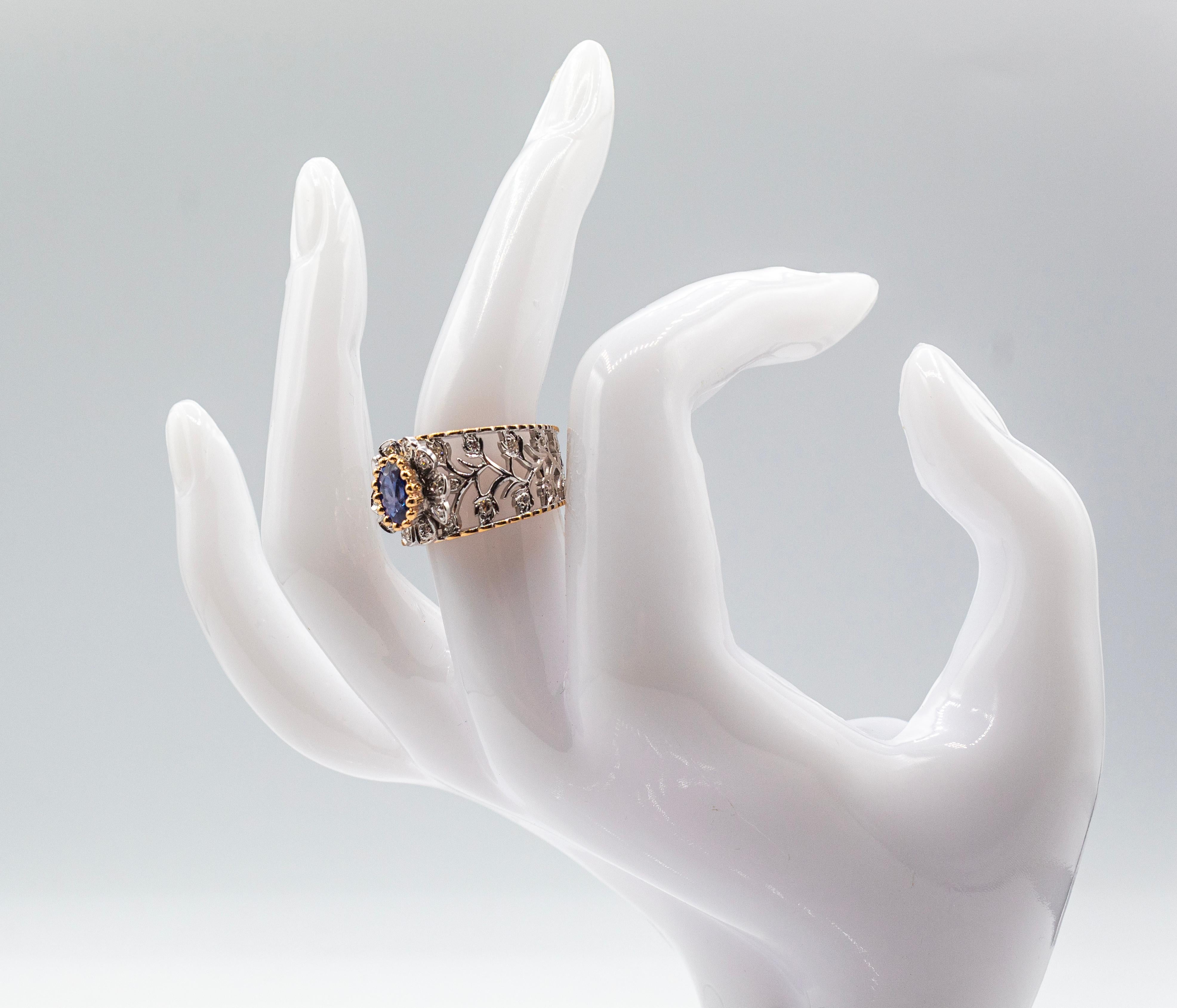 Gelbgoldring im Art-déco-Stil, weißer moderner Diamant im Rundschliff mit blauem Saphir und blauem Saphir im Angebot 10