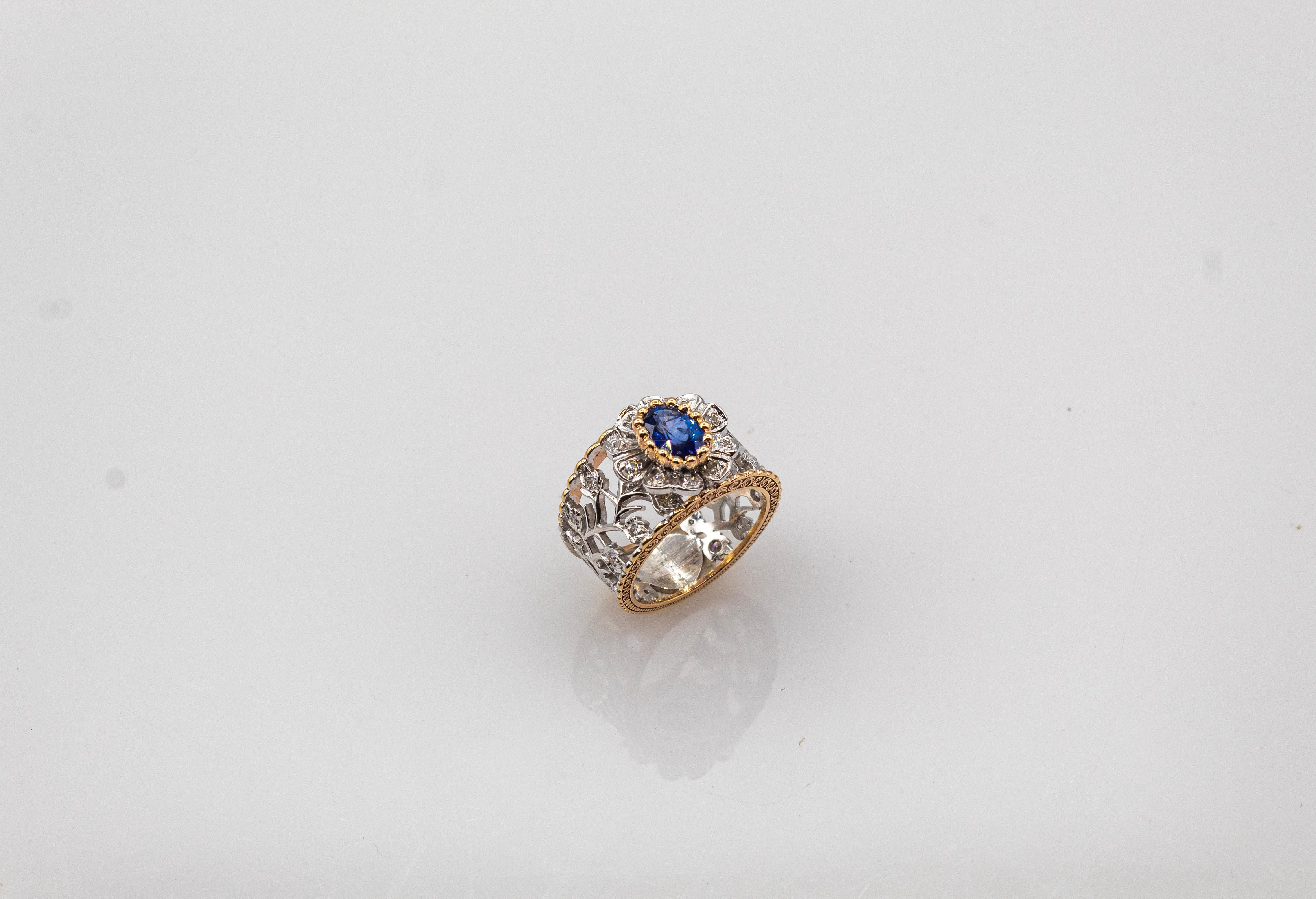 Gelbgoldring im Art-déco-Stil, weißer moderner Diamant im Rundschliff mit blauem Saphir und blauem Saphir (Art déco) im Angebot