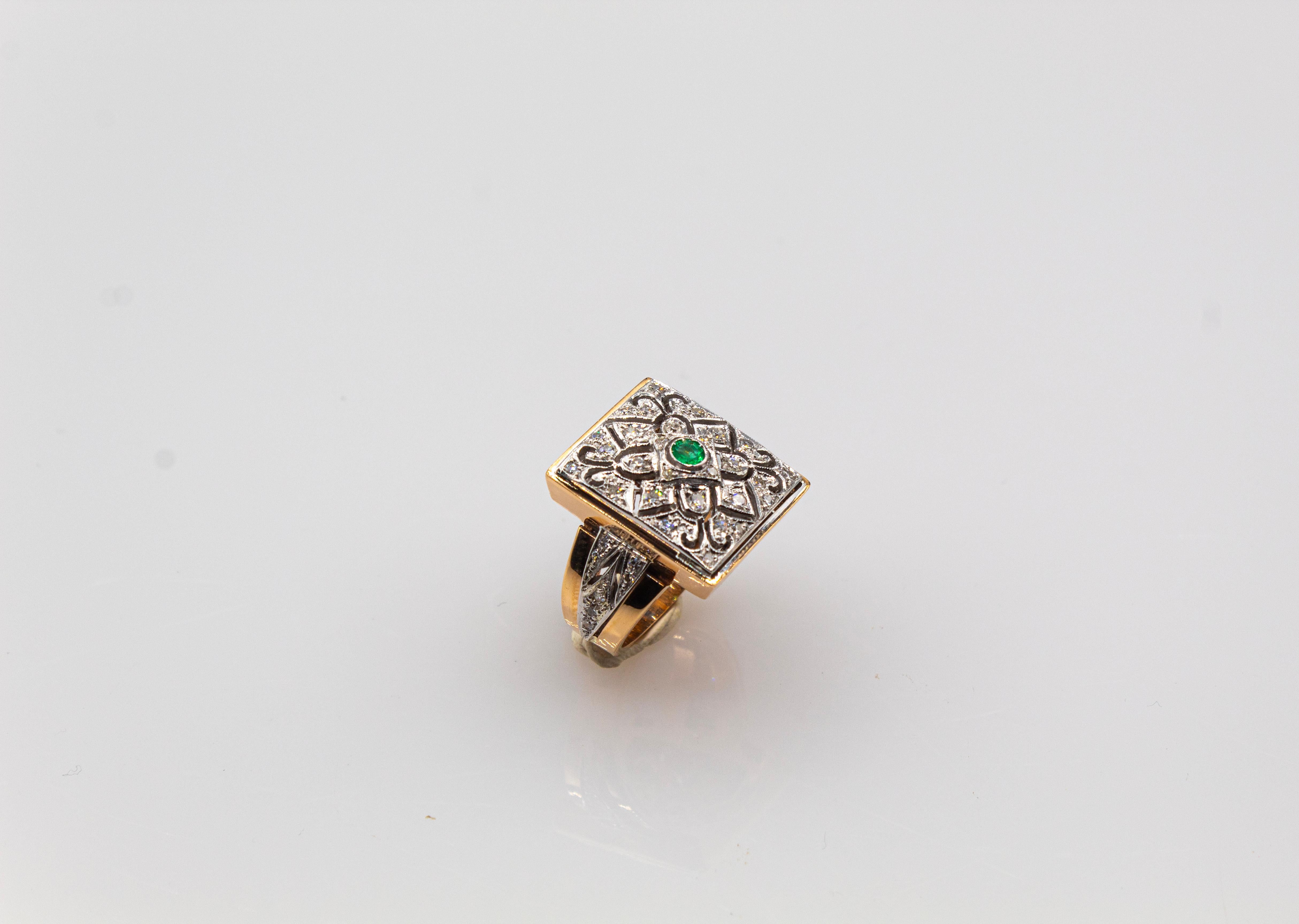 Weißer moderner Cocktailring im Art-déco-Stil aus Gelbgold mit Diamanten im Rundschliff und Smaragd im Rundschliff im Angebot 1