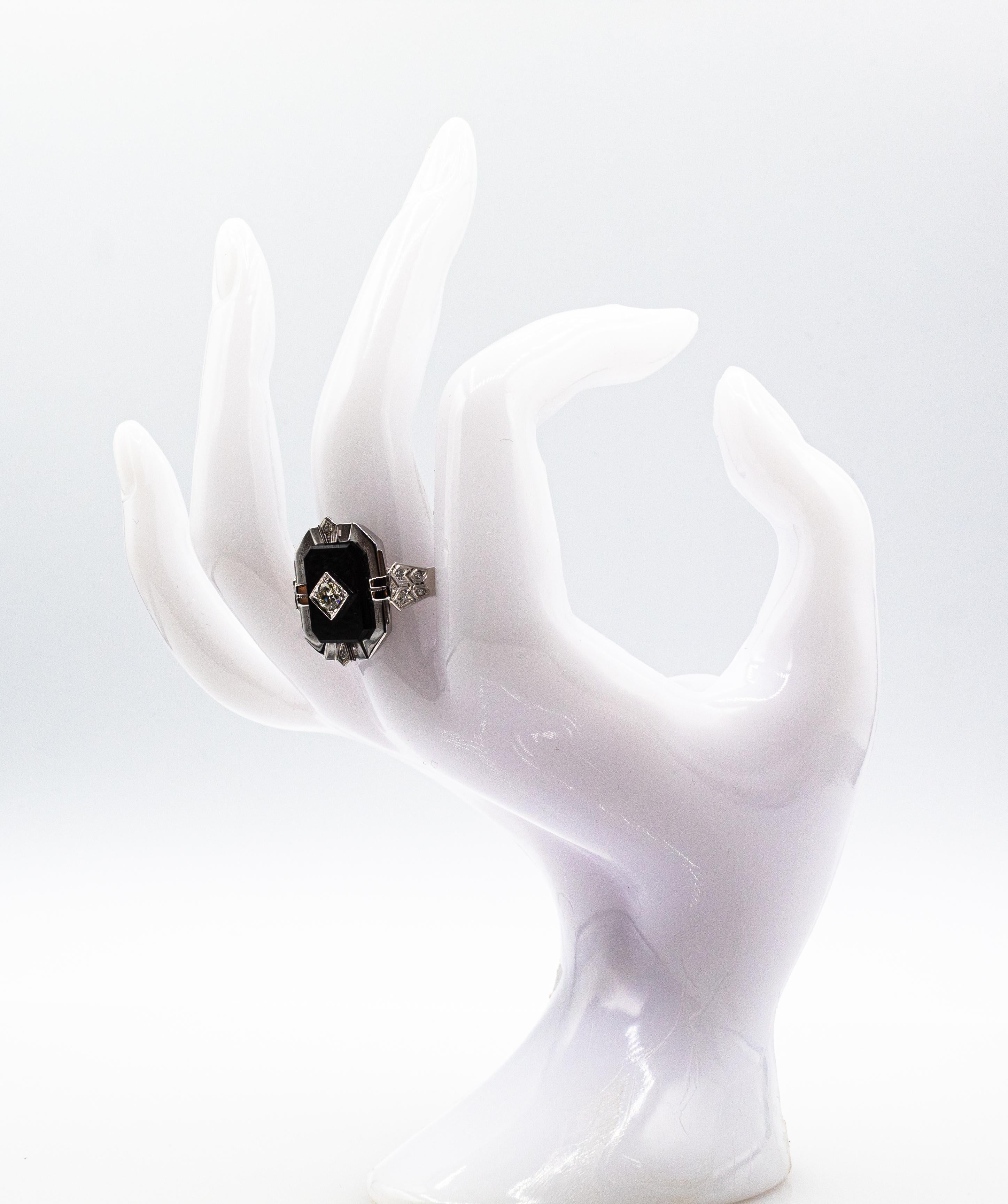Weißer Onyx-Cocktailring im Art-déco-Stil mit Diamant im alteuropäischen Schliff 10