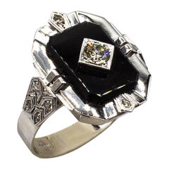 Weißer Onyx-Cocktailring im Art-déco-Stil mit Diamant im alteuropäischen Schliff