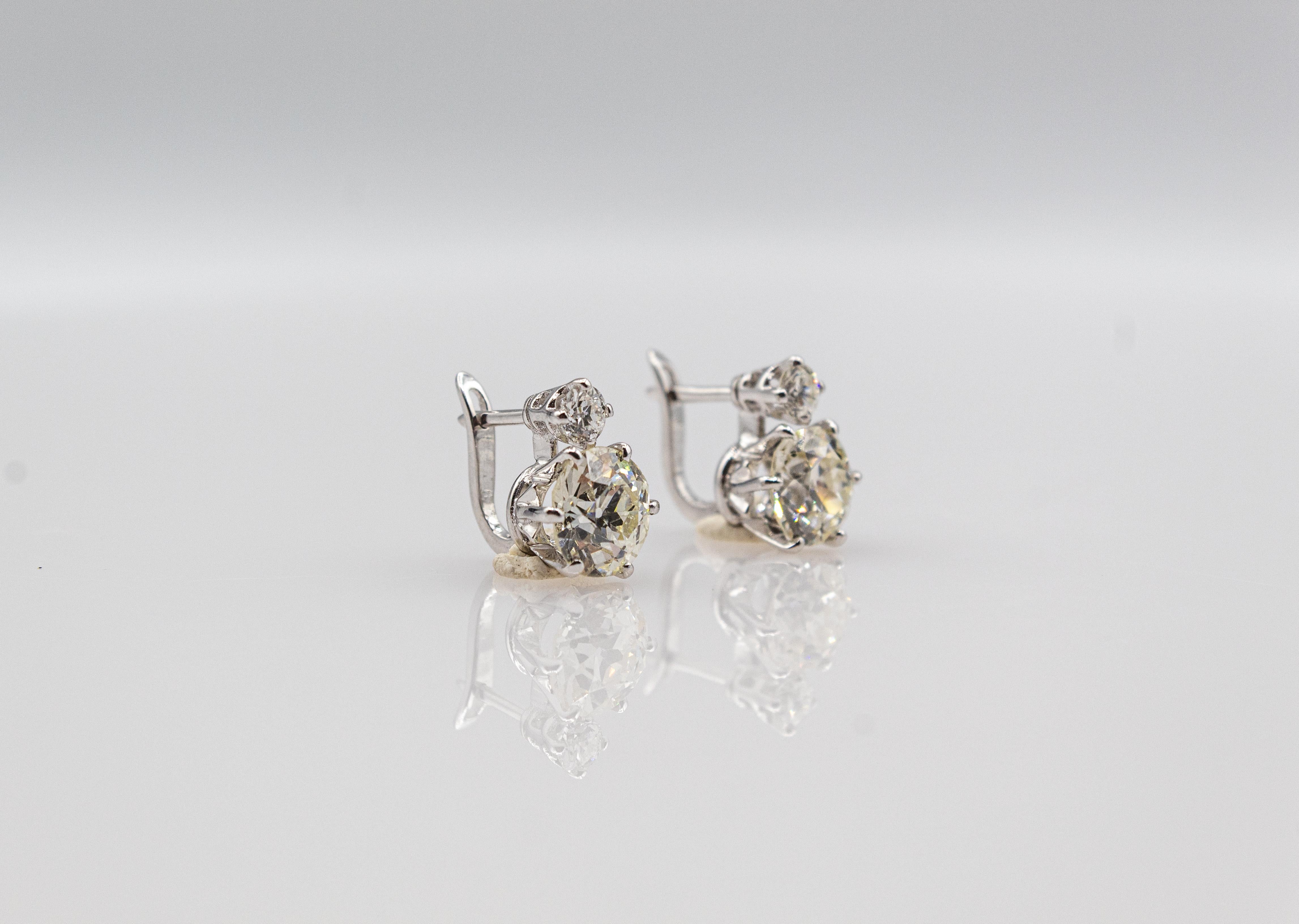 Art Deco Style White Old European Cut Diamond White Gold Lever-Back Earrings For Sale 1