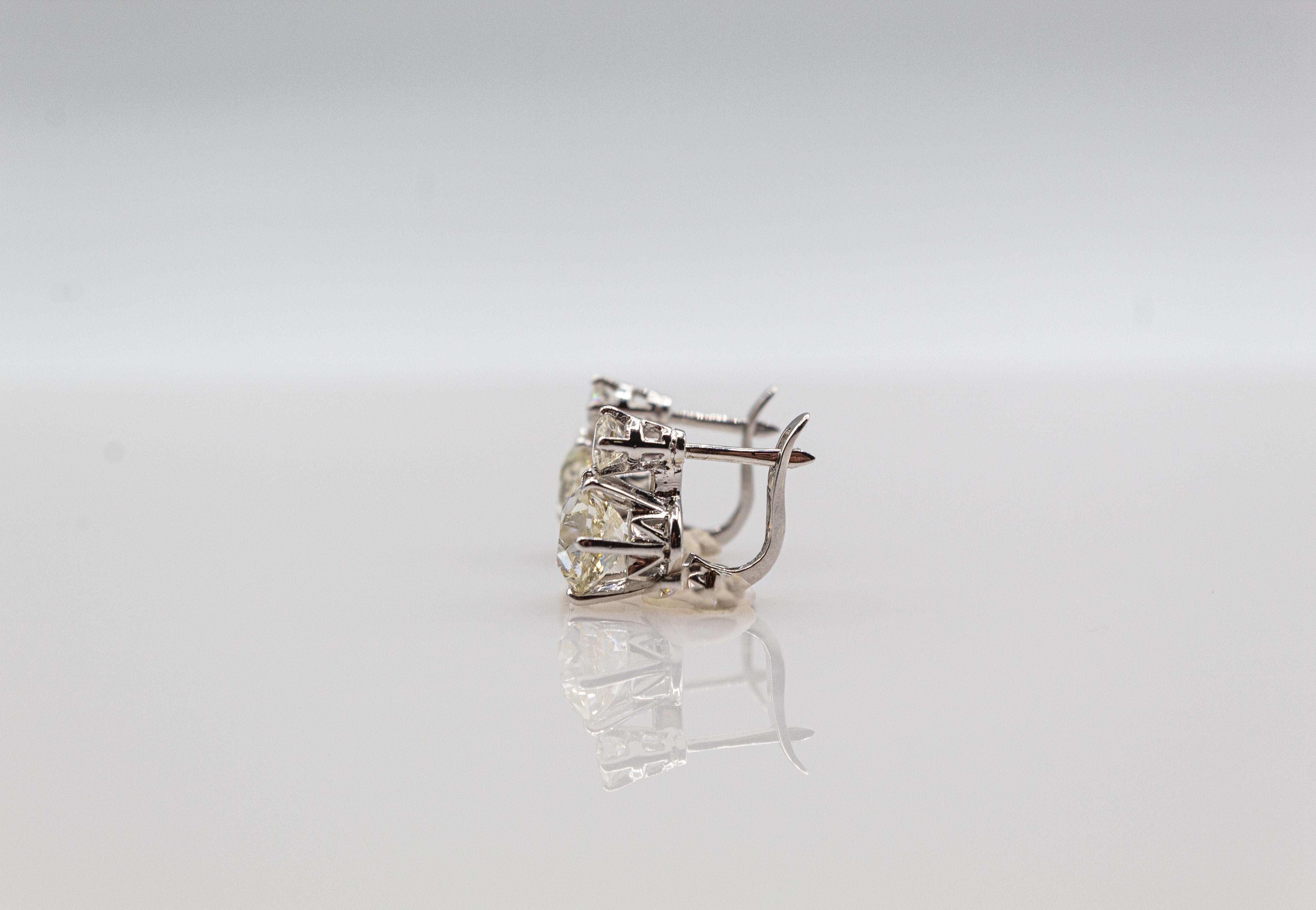 Boucles d'oreilles à levier de style Art déco en or blanc et diamants blancs de taille européenne ancienne en vente 4