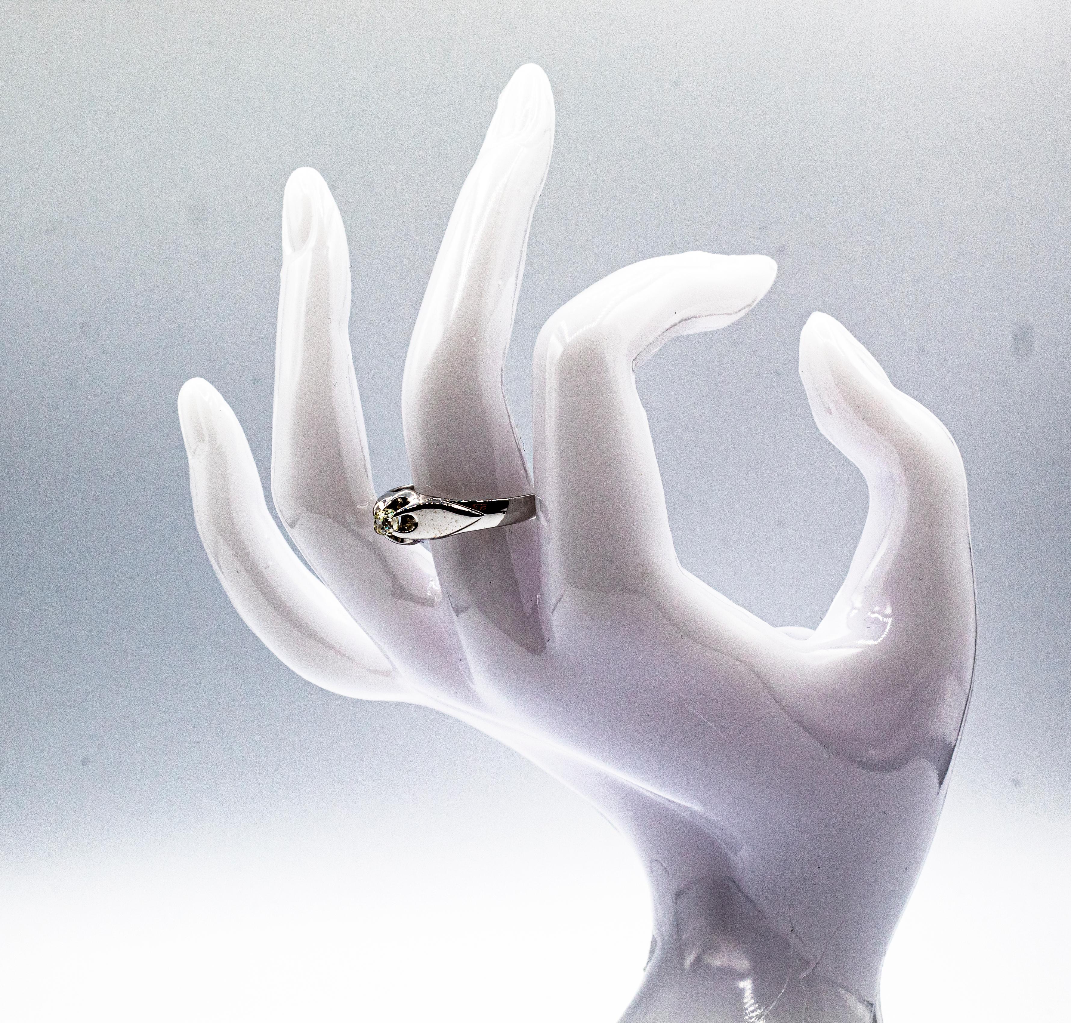 Art Deco Stil Weißer Solitärring mit Diamant im Alt-Europäischen Schliff 11