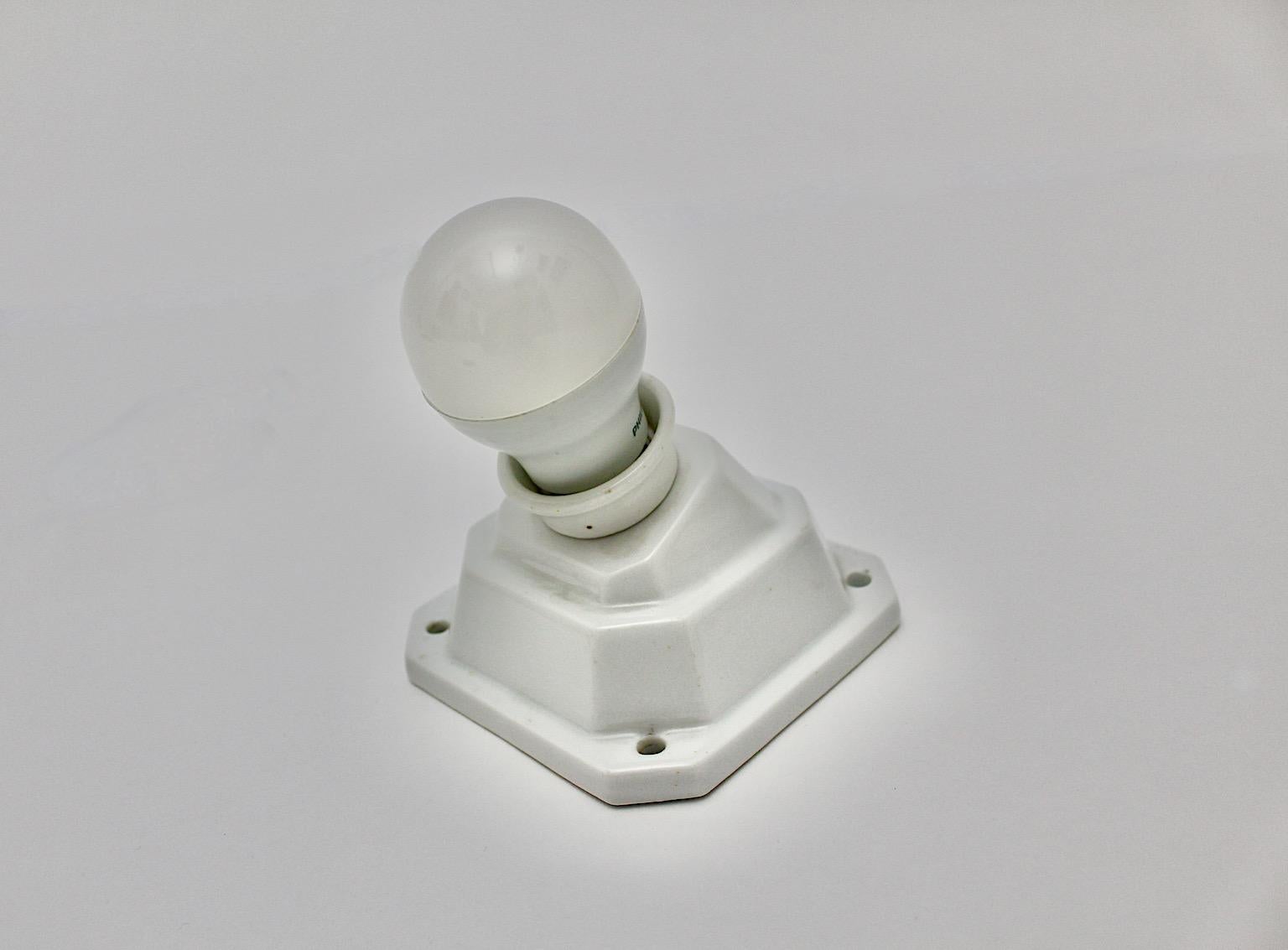 Art Deco Style White Porcelain Sconce 1980s Germany In Good Condition For Sale In Vienna, AT