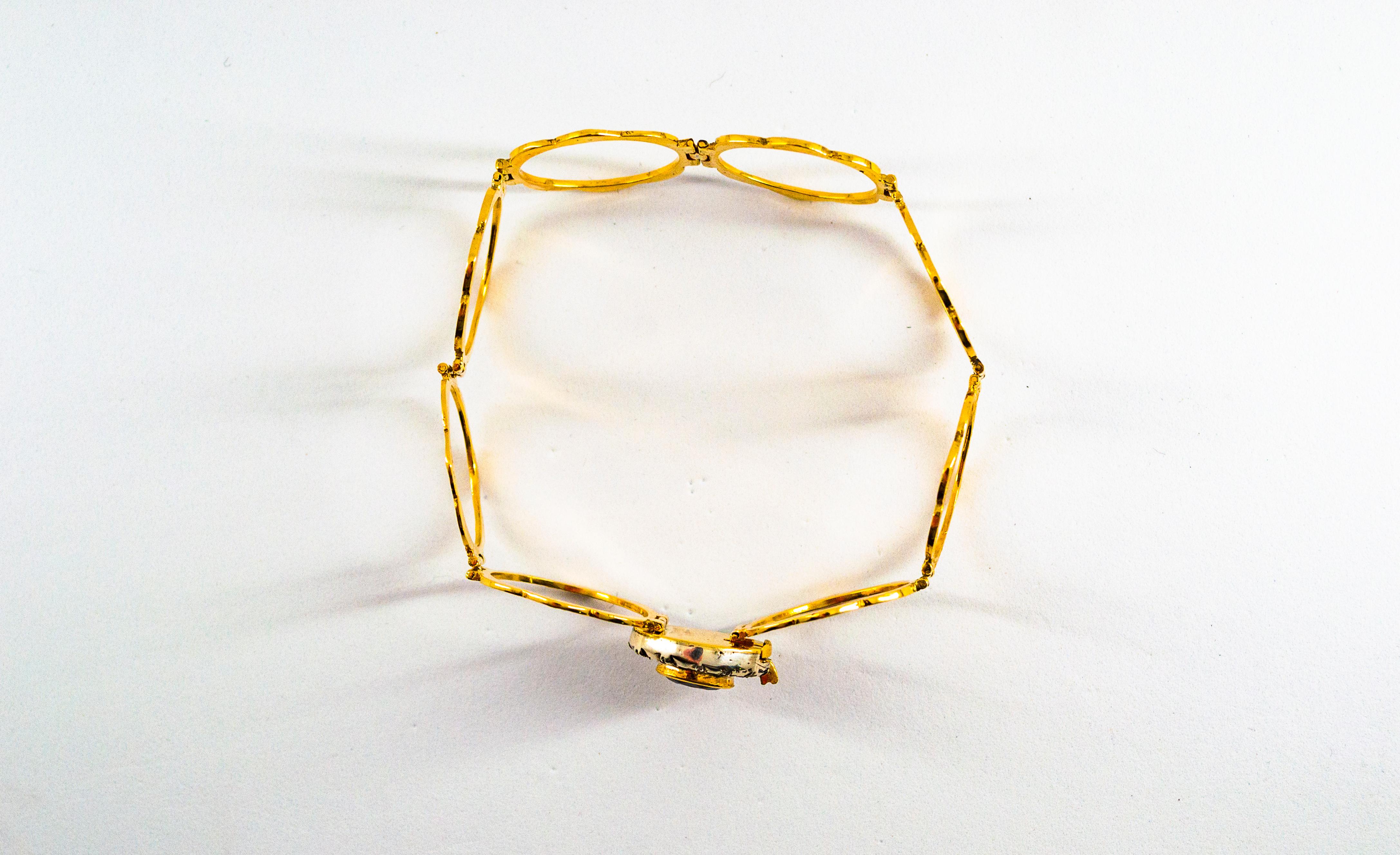 Bague bracelet en or jaune avec diamant blanc taillé en rose et saphir bleu de style Art Déco en vente 4