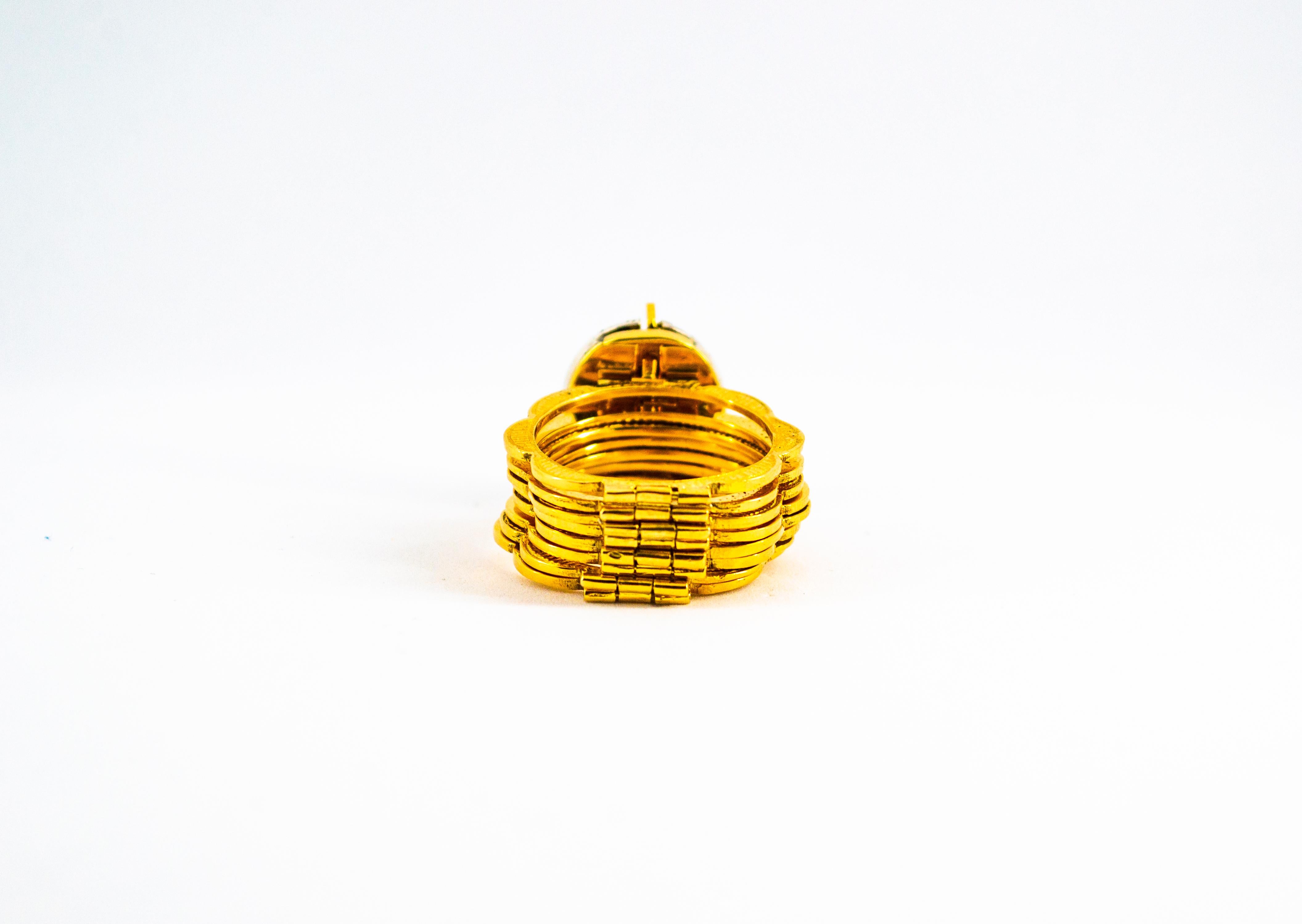 Art déco Bague bracelet en or jaune avec diamant blanc taillé en rose et saphir bleu de style Art Déco en vente