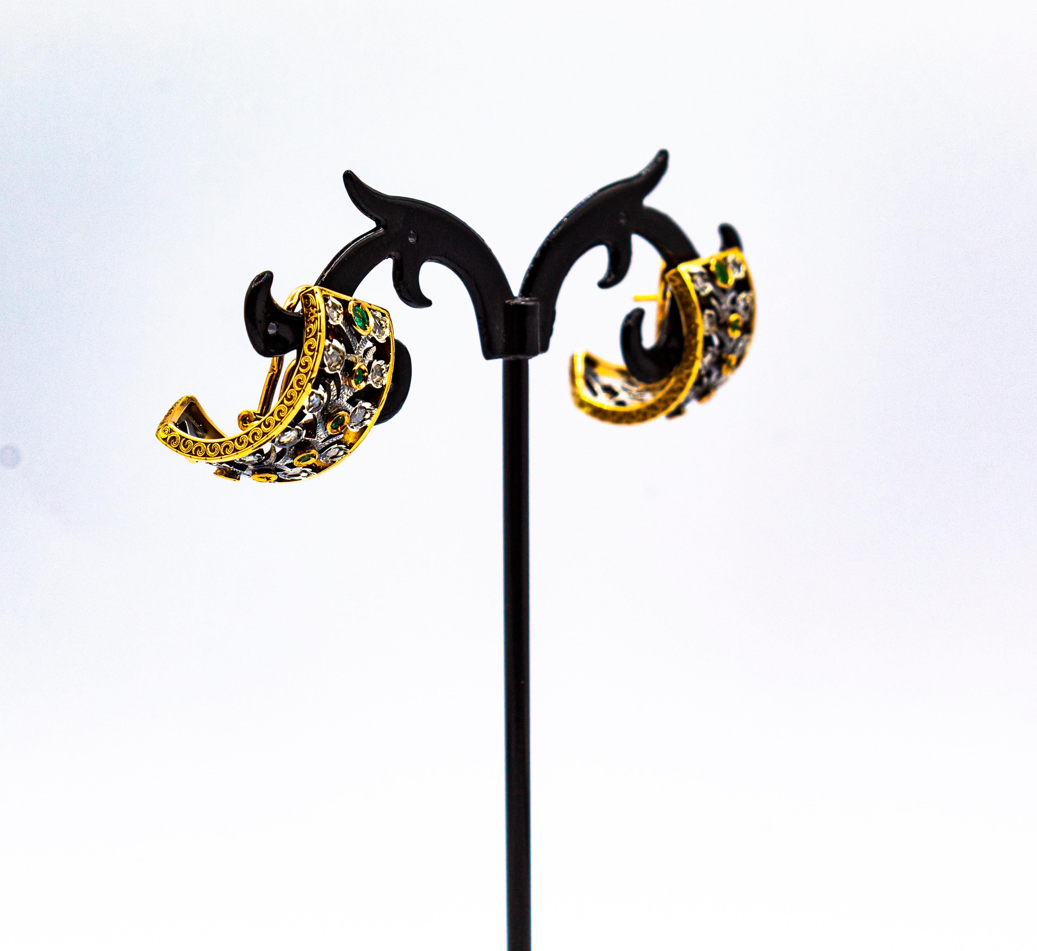 Clips d'oreilles en or jaune de style Art déco avec diamants blancs taille rose et émeraudes en vente 2