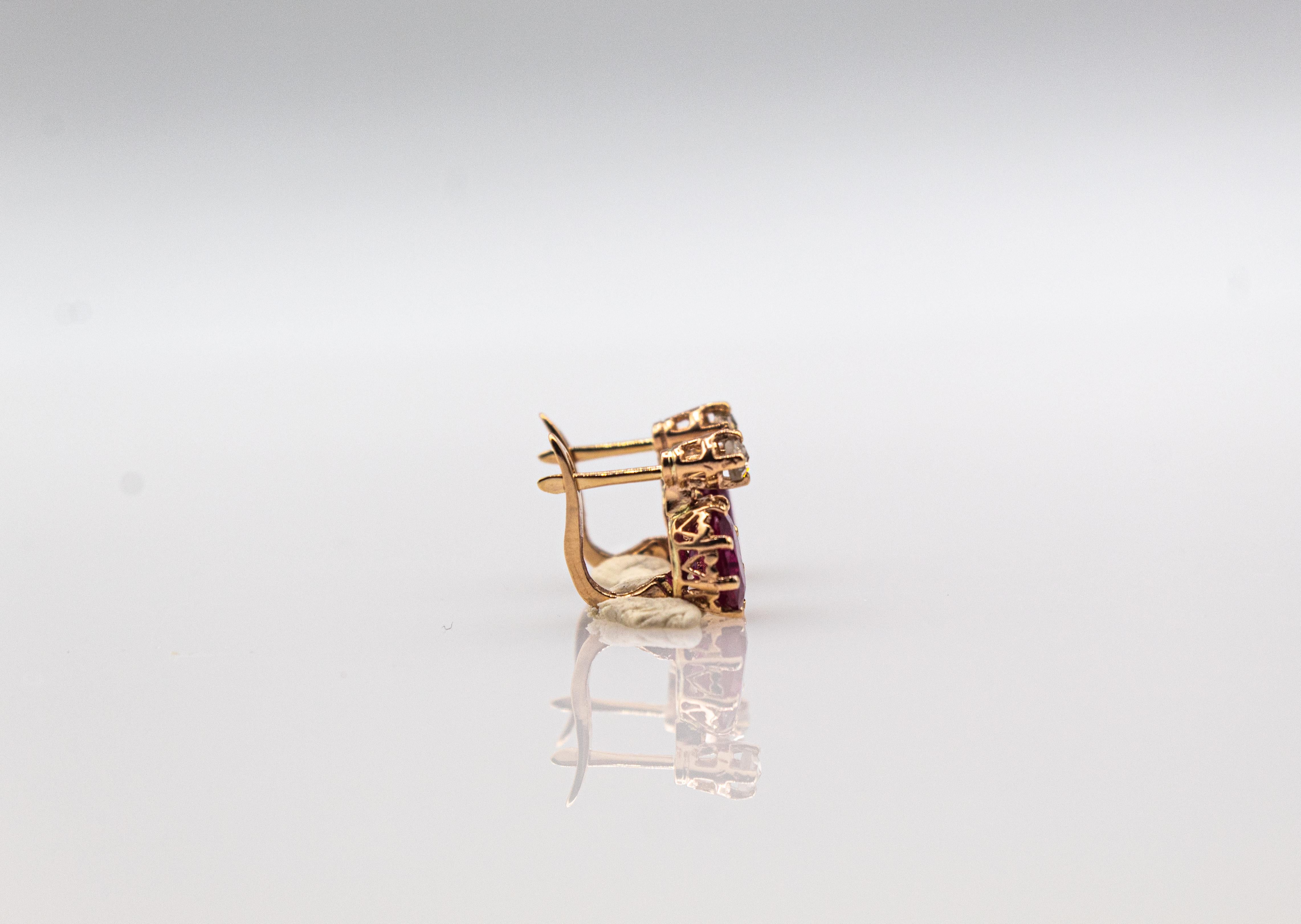 Boucles d'oreilles à levier de style Art déco en or jaune avec diamants blancs taille rose et émeraudes Neuf - En vente à Naples, IT