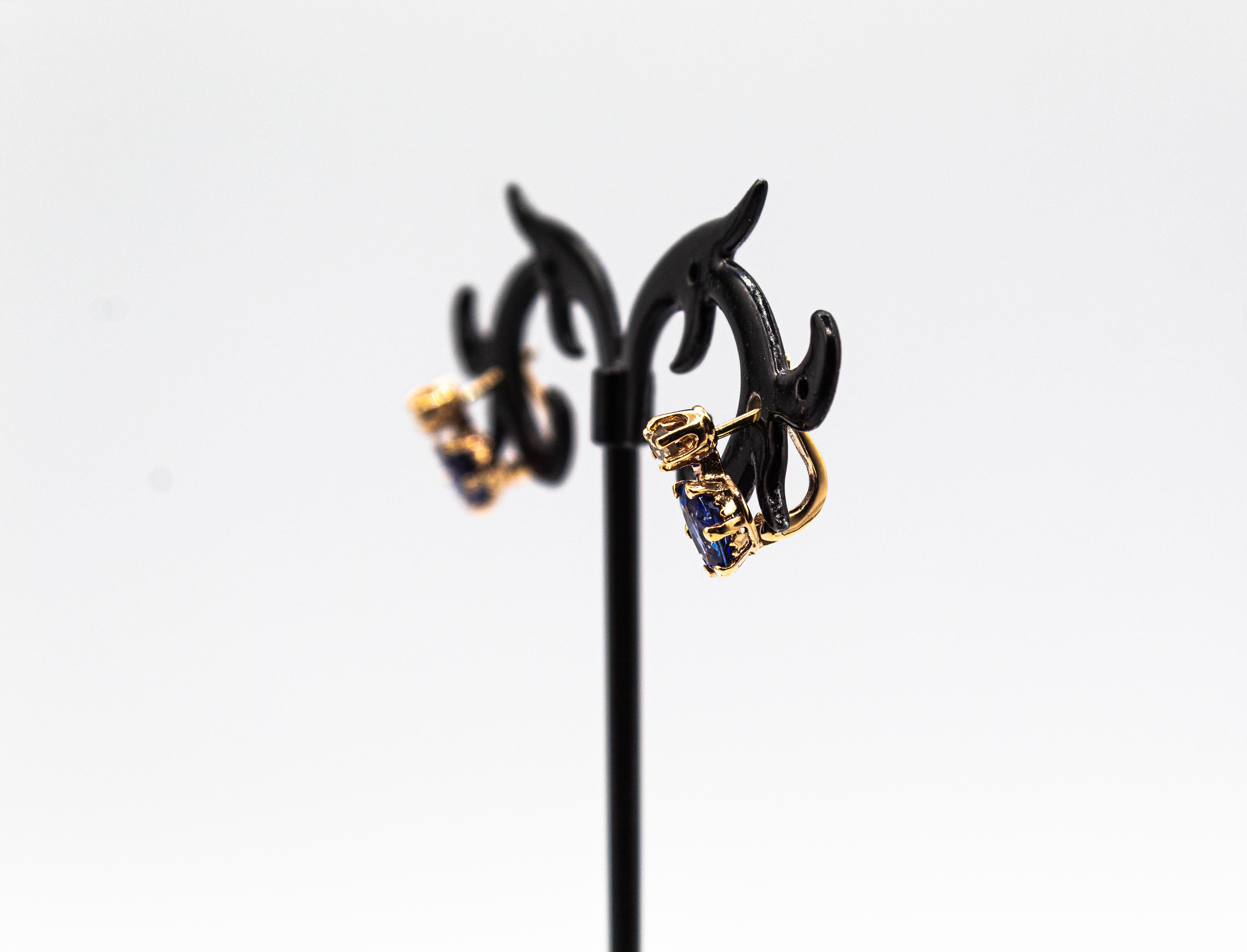 Boucles d'oreilles à levier de style Art déco en or jaune avec diamants blancs taille rose et émeraudes en vente 3