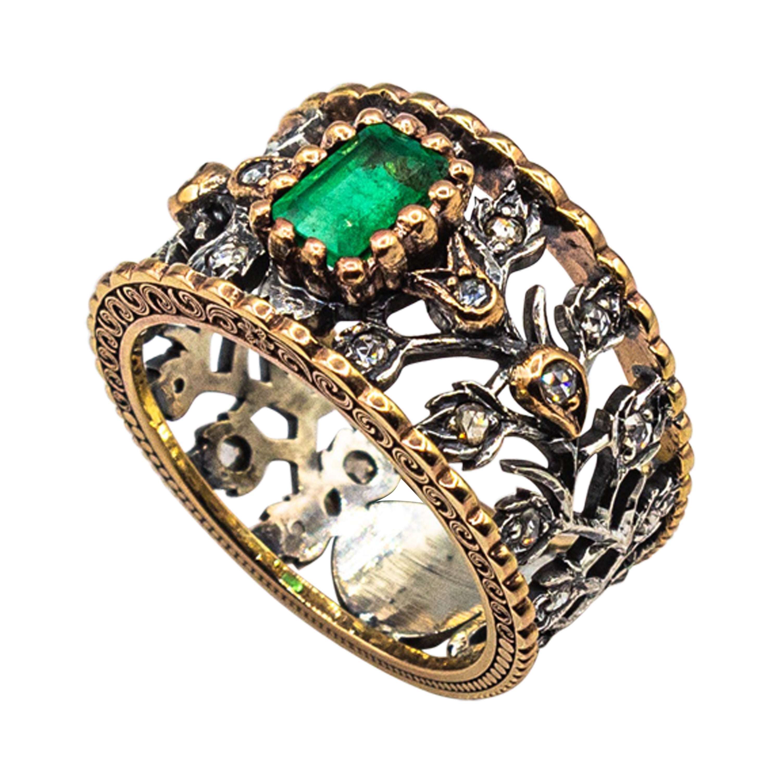 Bague en or jaune de style Art déco avec diamants blancs taille rose et émeraude octogonale