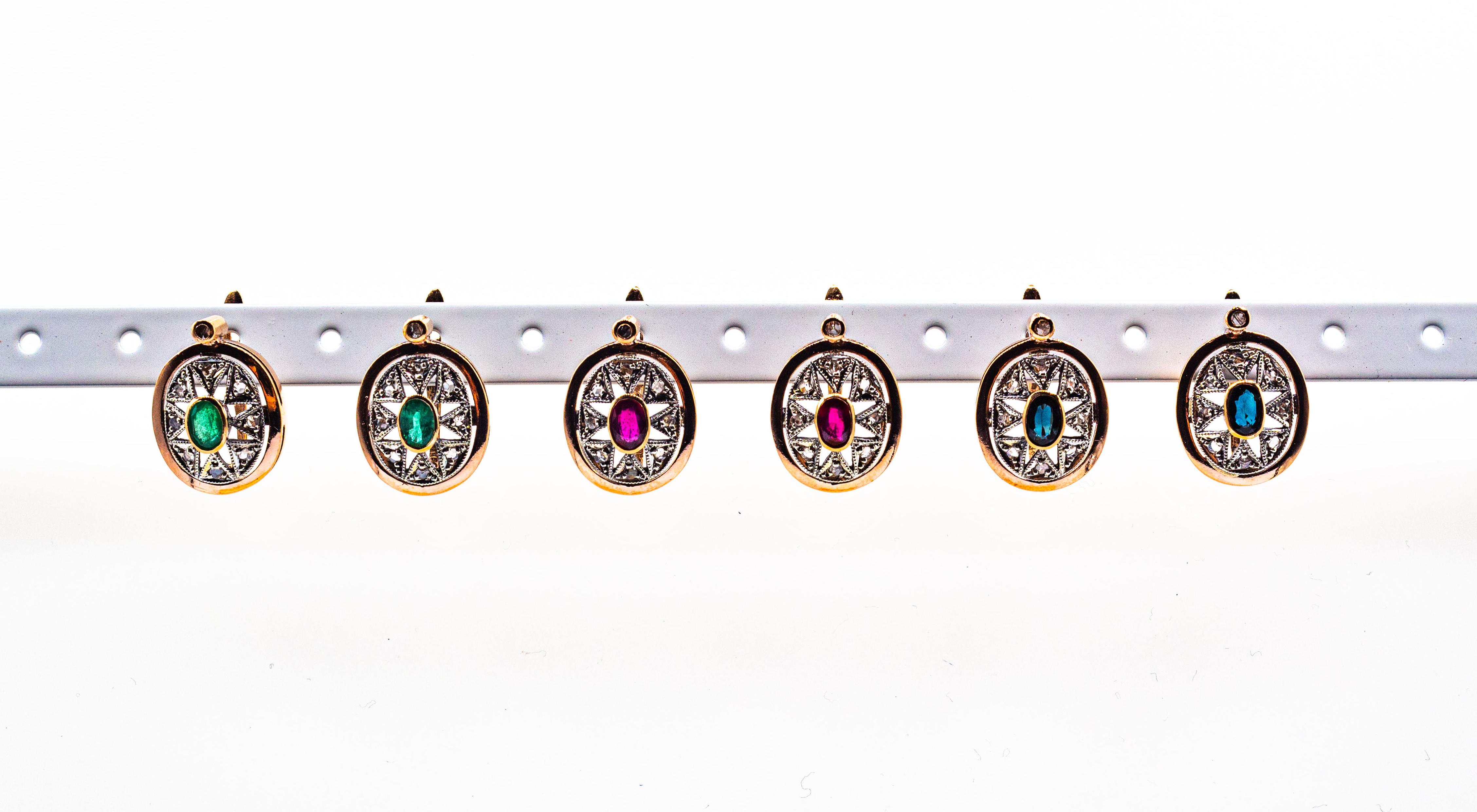 Boucles d'oreilles de style Art déco en or jaune avec diamants blancs taille rose et émeraudes ovales Unisexe en vente