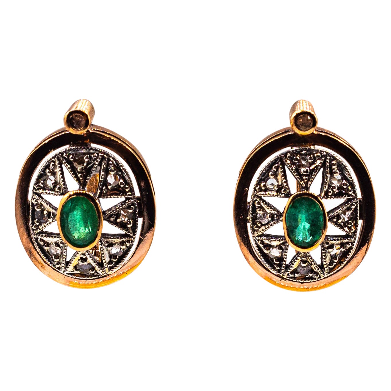 Gelbgold-Ohrringe im Art dco-Stil mit weiem Smaragd im Rosenschliff und Diamant im Ovalschliff