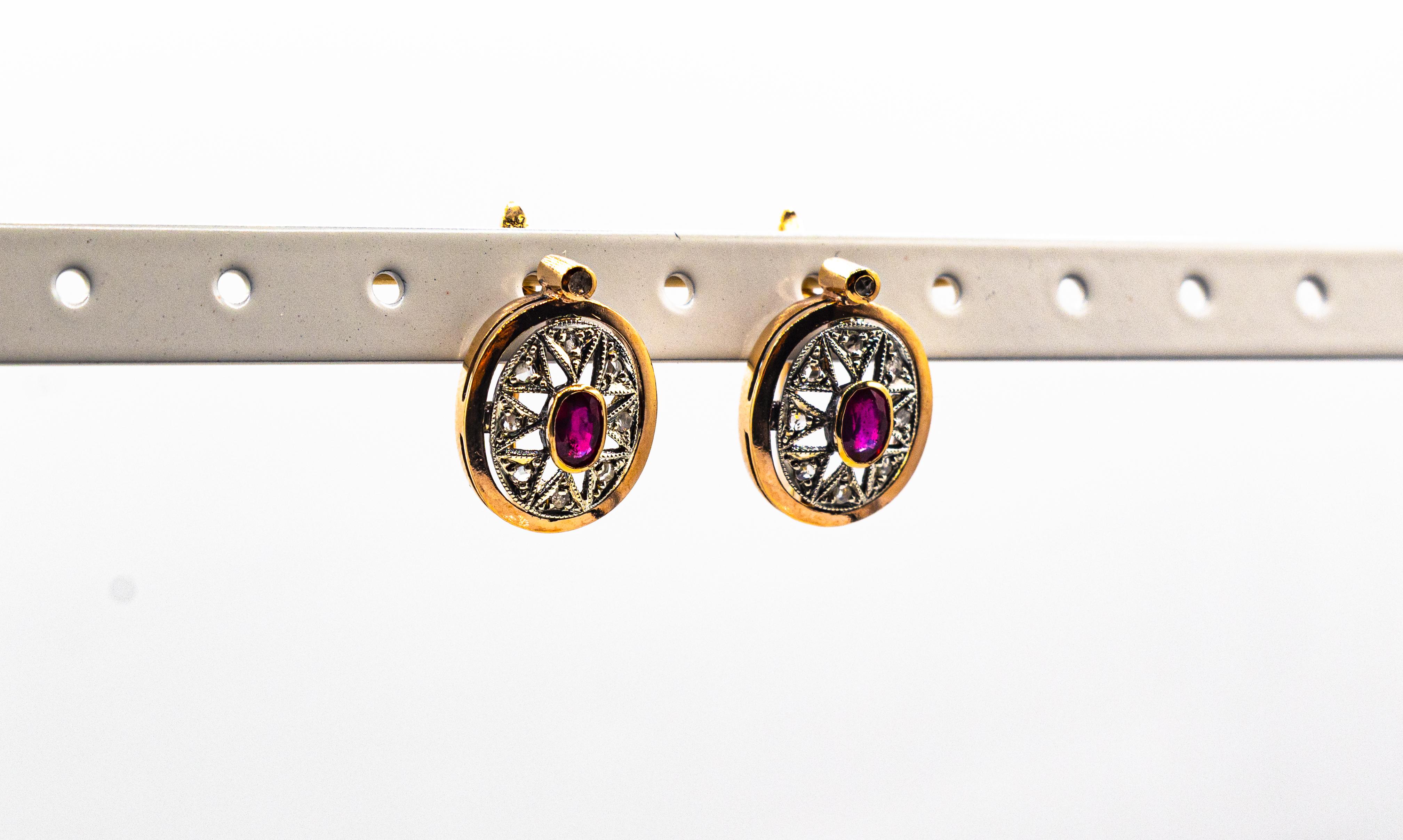 Pendants d'oreilles en or jaune de style Art déco avec diamants blancs taille rose et rubis taille ovale en vente 3