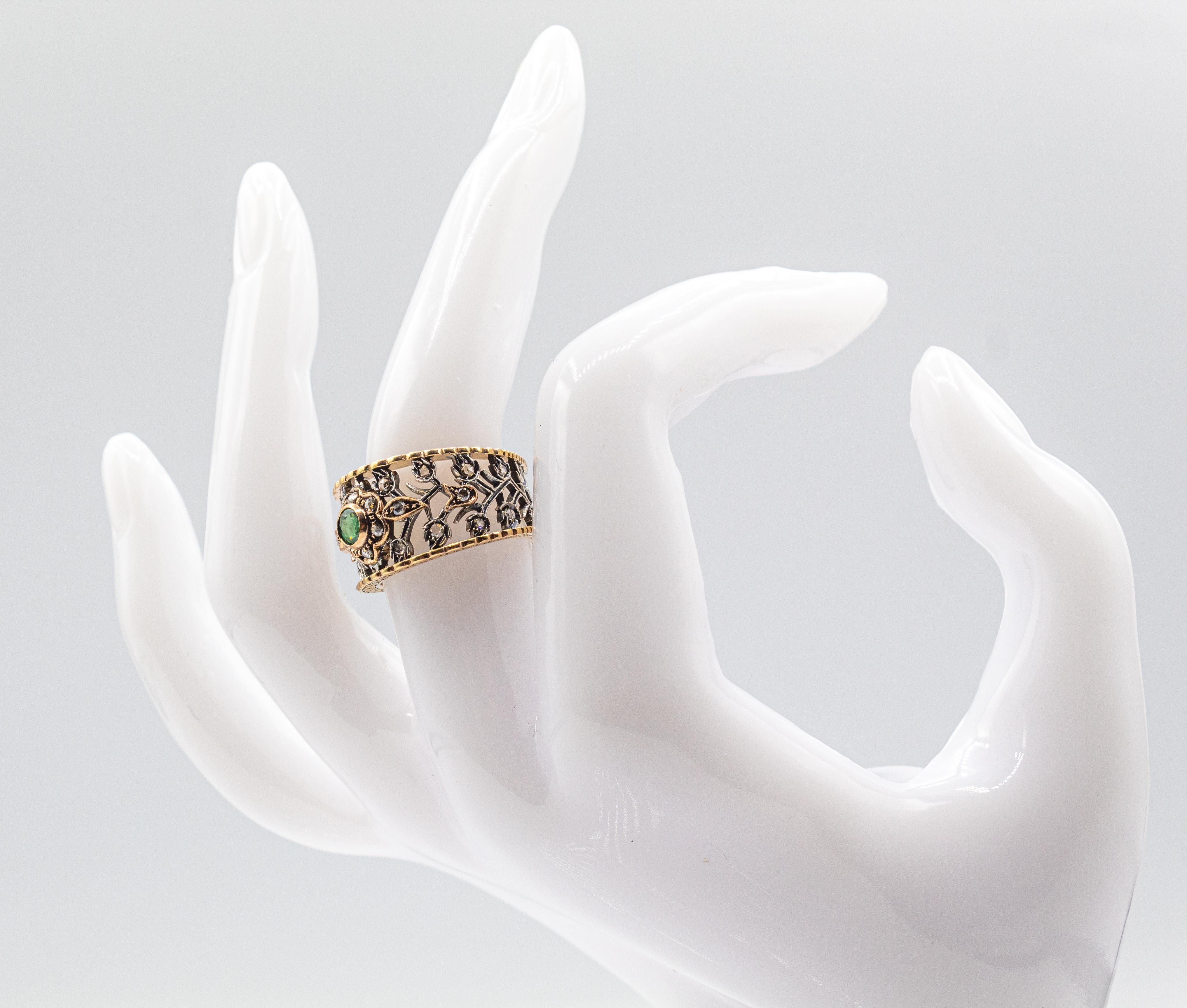 Art Deco Stil Weißer Rosenschliff Diamant Rundschliff Smaragd Gelbgold Ring im Angebot 9