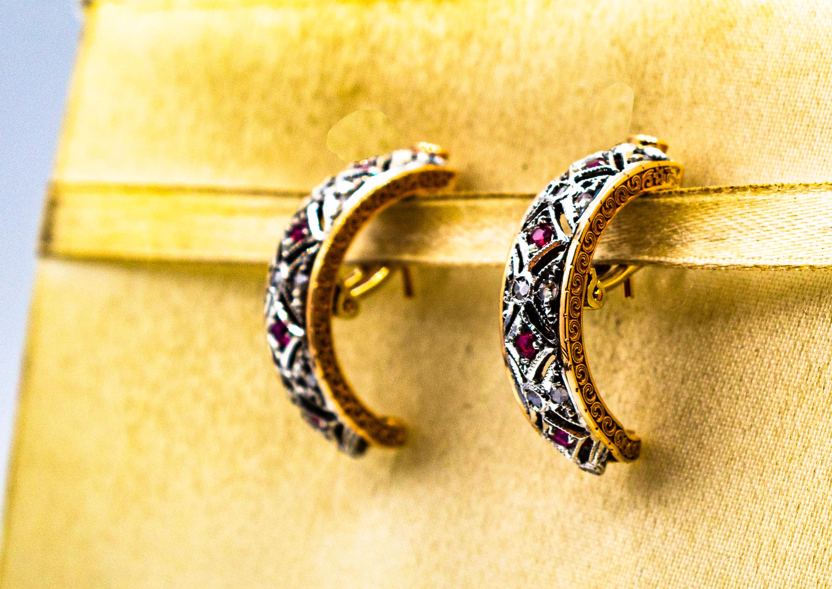 Clips d'oreilles de style Art déco en or jaune avec diamants blancs et rubis taille rose Unisexe en vente
