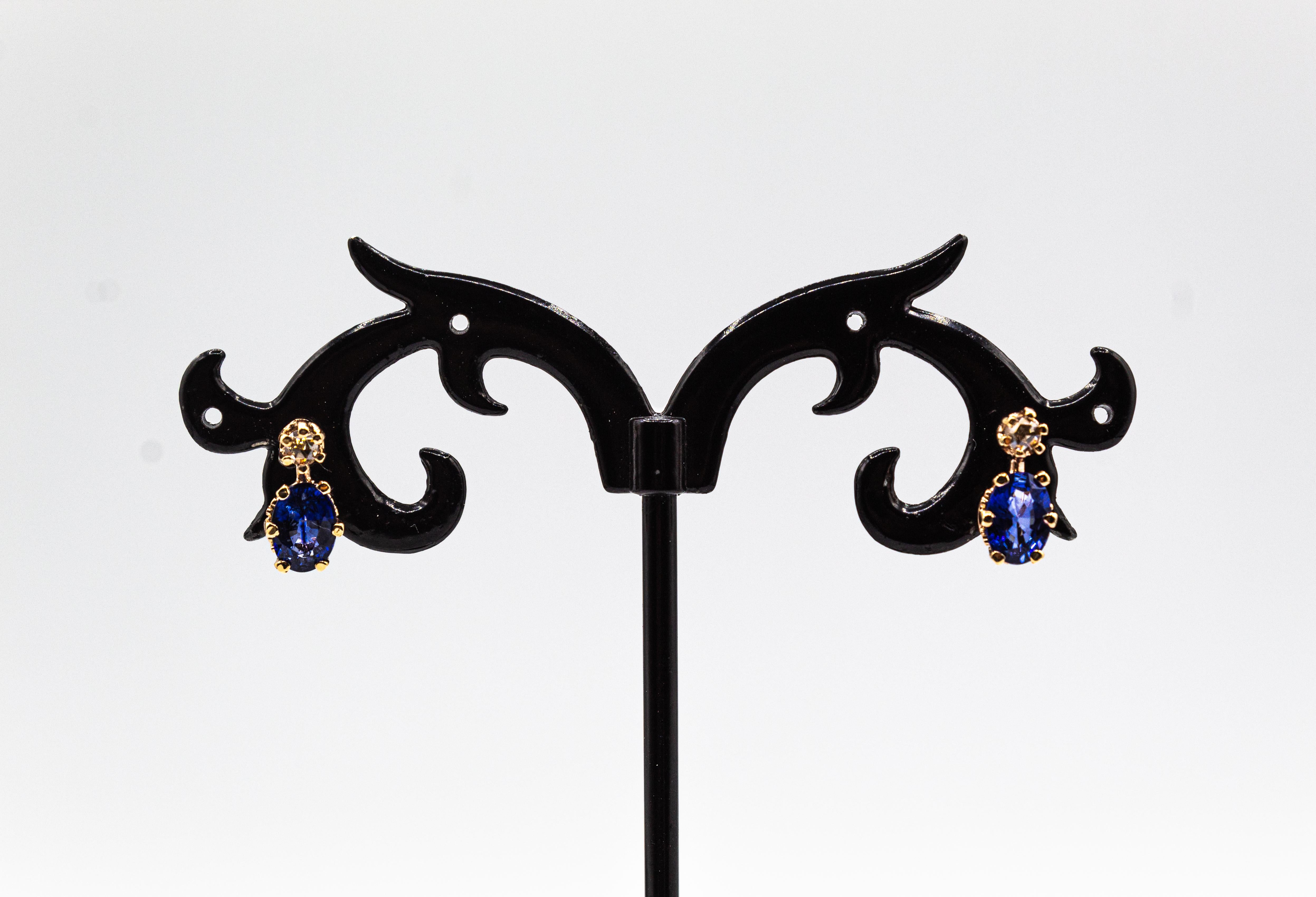 For any problems related to some materials contained in the items that do not allow shipping, please contact the seller with a private message to solve the problem.
We can ship every piece of our 1stdibs catalog worldwide.

These Lever-Back Earrings