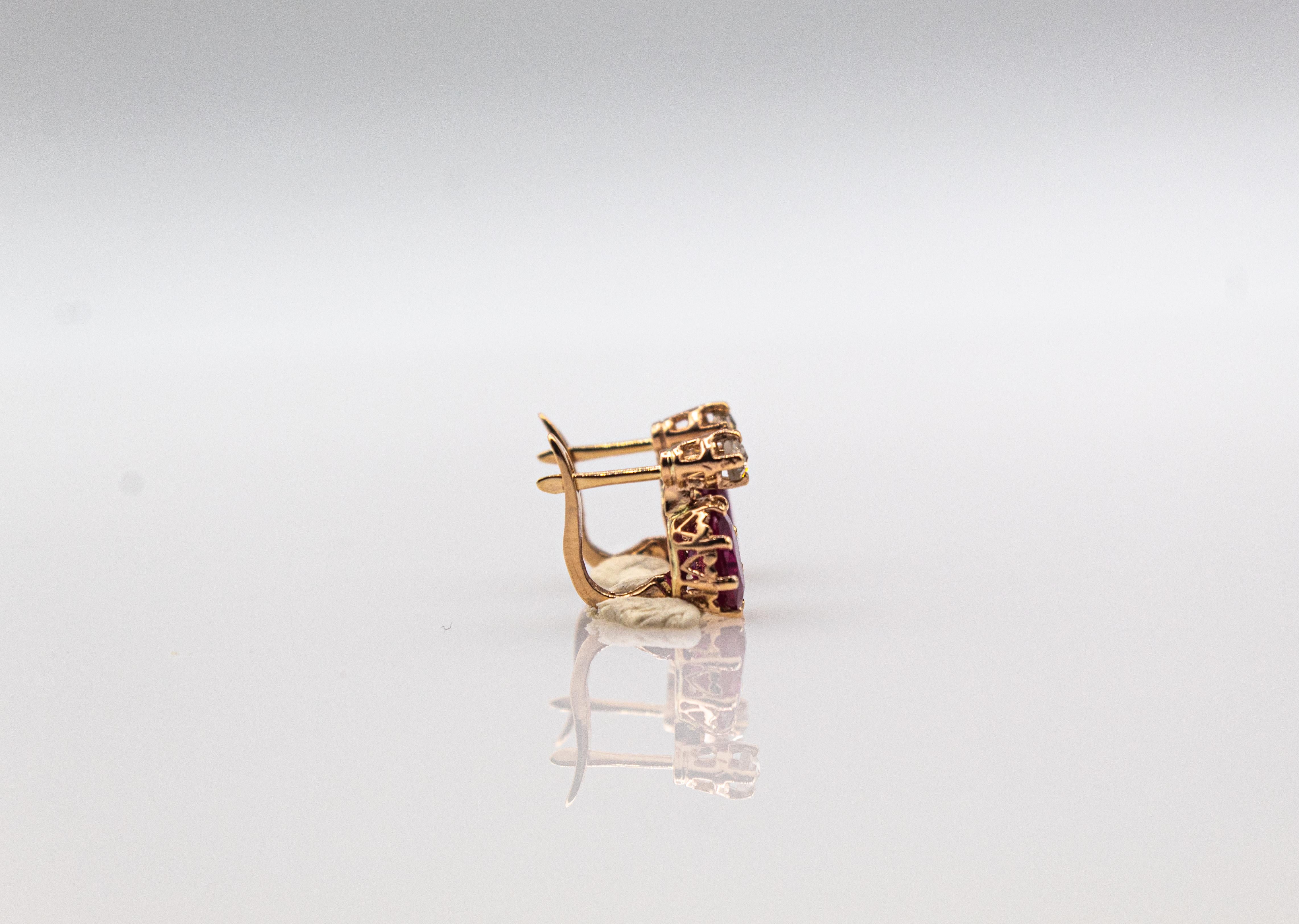 Ohrringe im Art-Déco-Stil mit Klappbrisur mit weißem Diamanten im Rosenschliff und Rubin in Gelbgold (Art déco) im Angebot